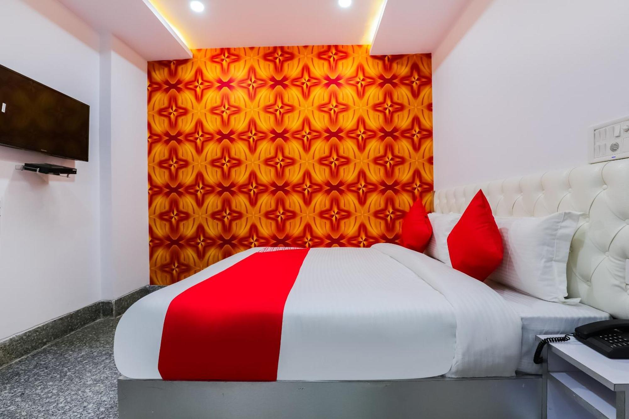 O New Tech India Hotel