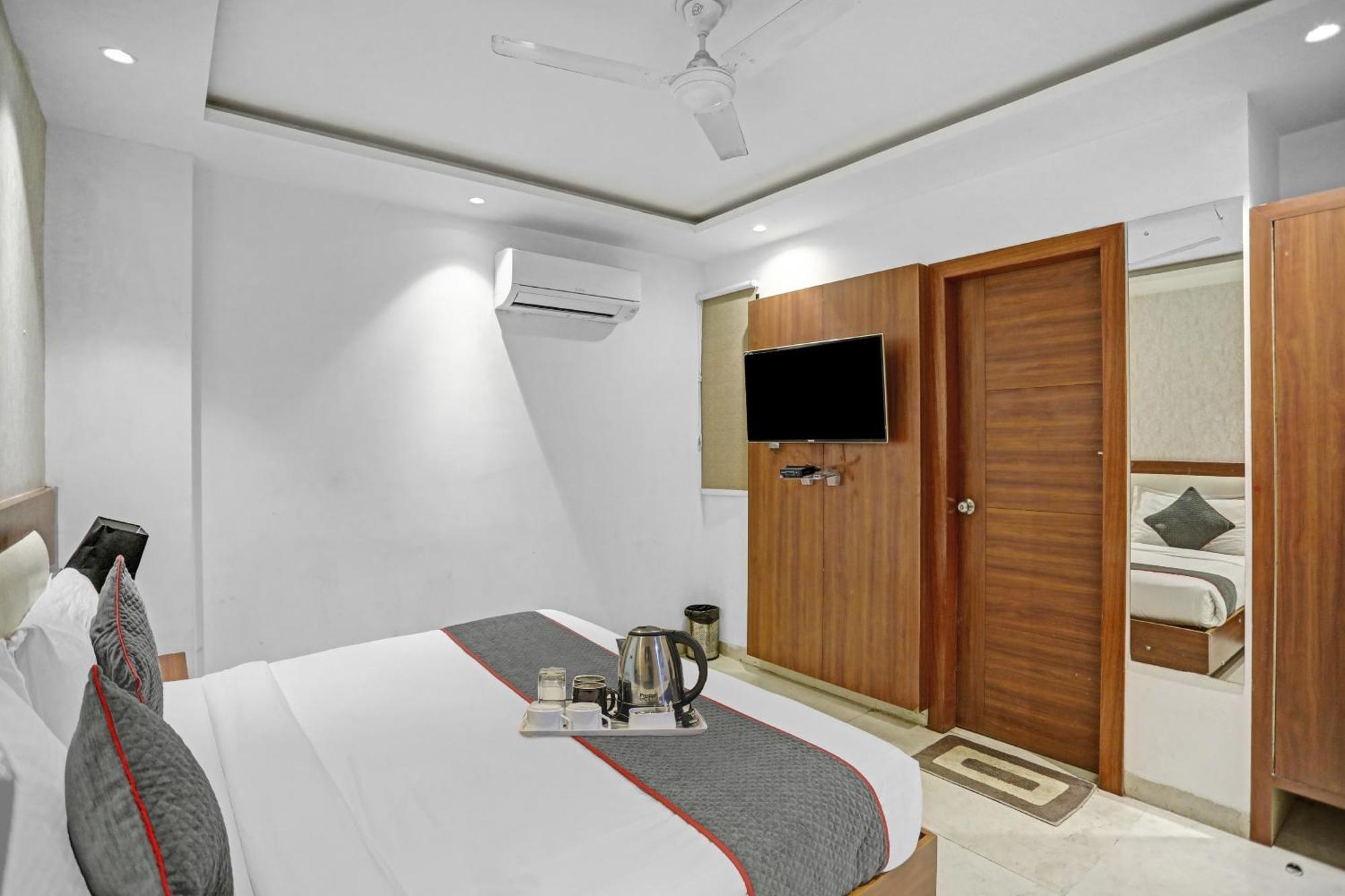 Hotel O Grand Elegant Near Delhi Airport