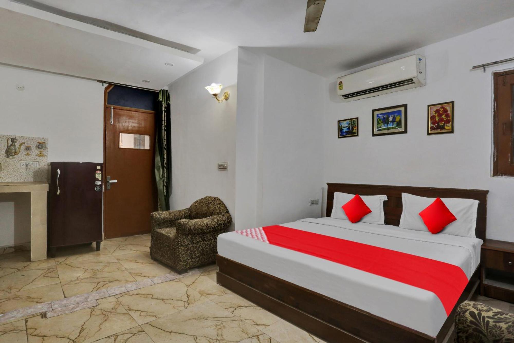 Oyo Flagship 81002 Tsa Hotel 3*