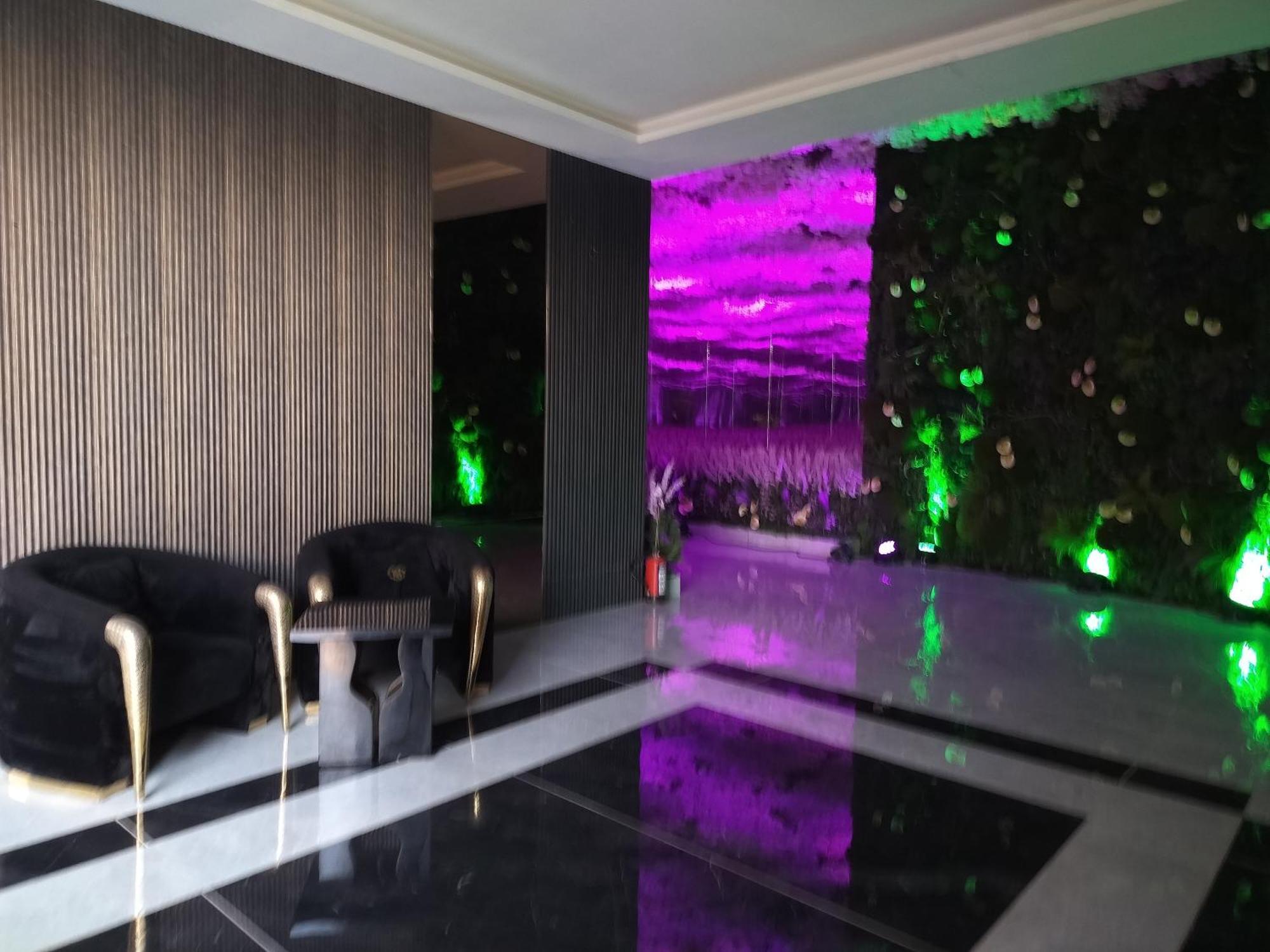 Bel-la Monde Nh8 At 6km From Igi Airport Delhi Hotel