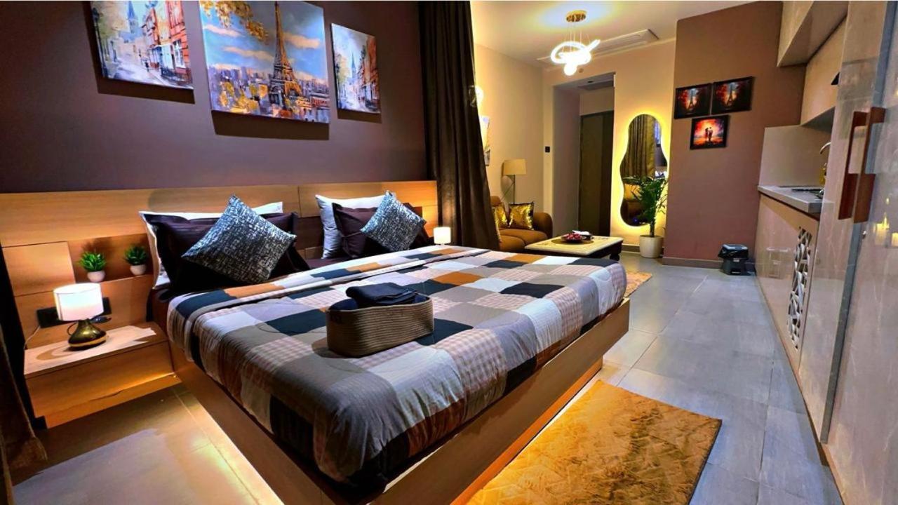 Apartamento Cityscape Heights On 36th Floor Nova Deli