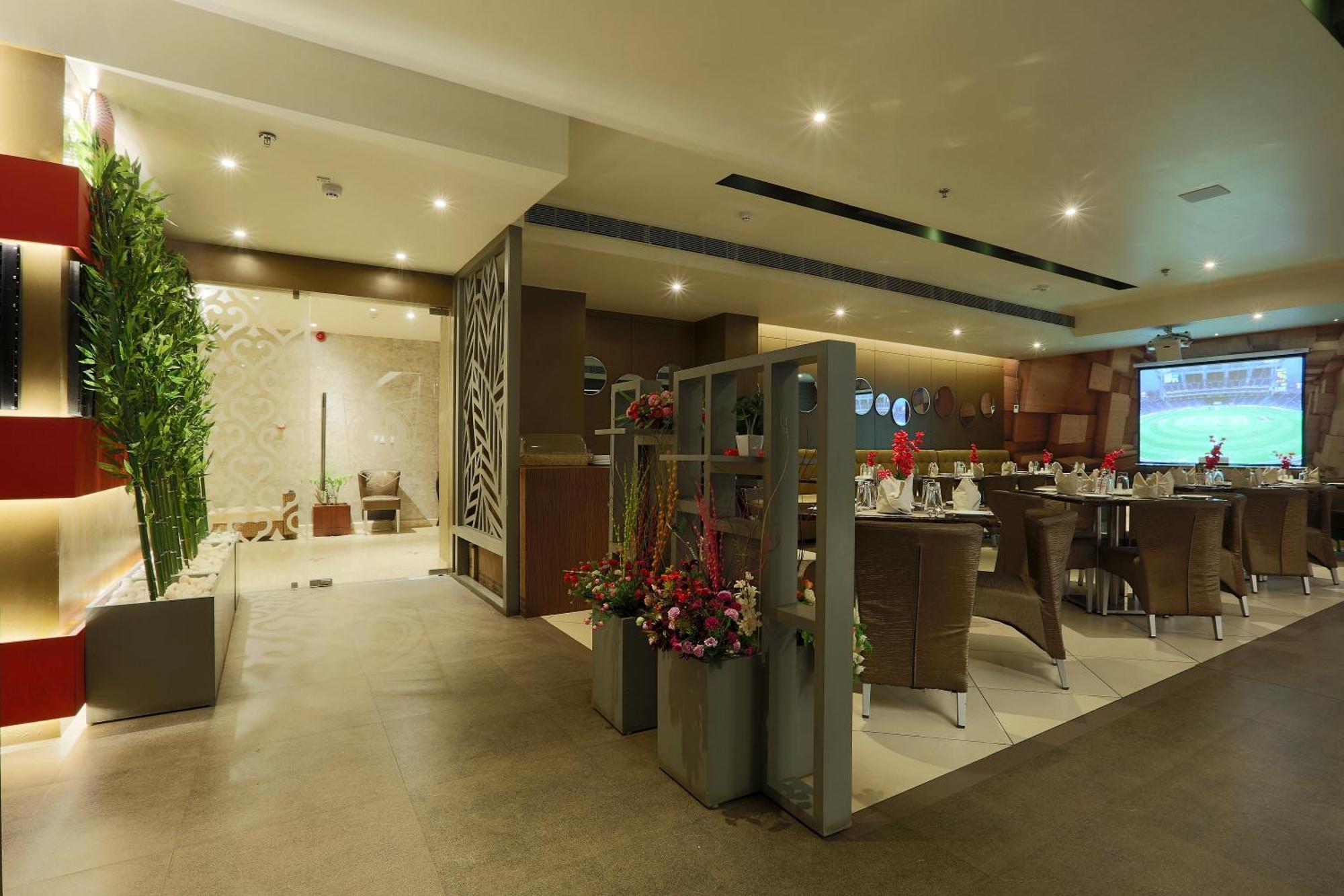 Hotel Cardinal Express Oxmo Igi Airport Delhi