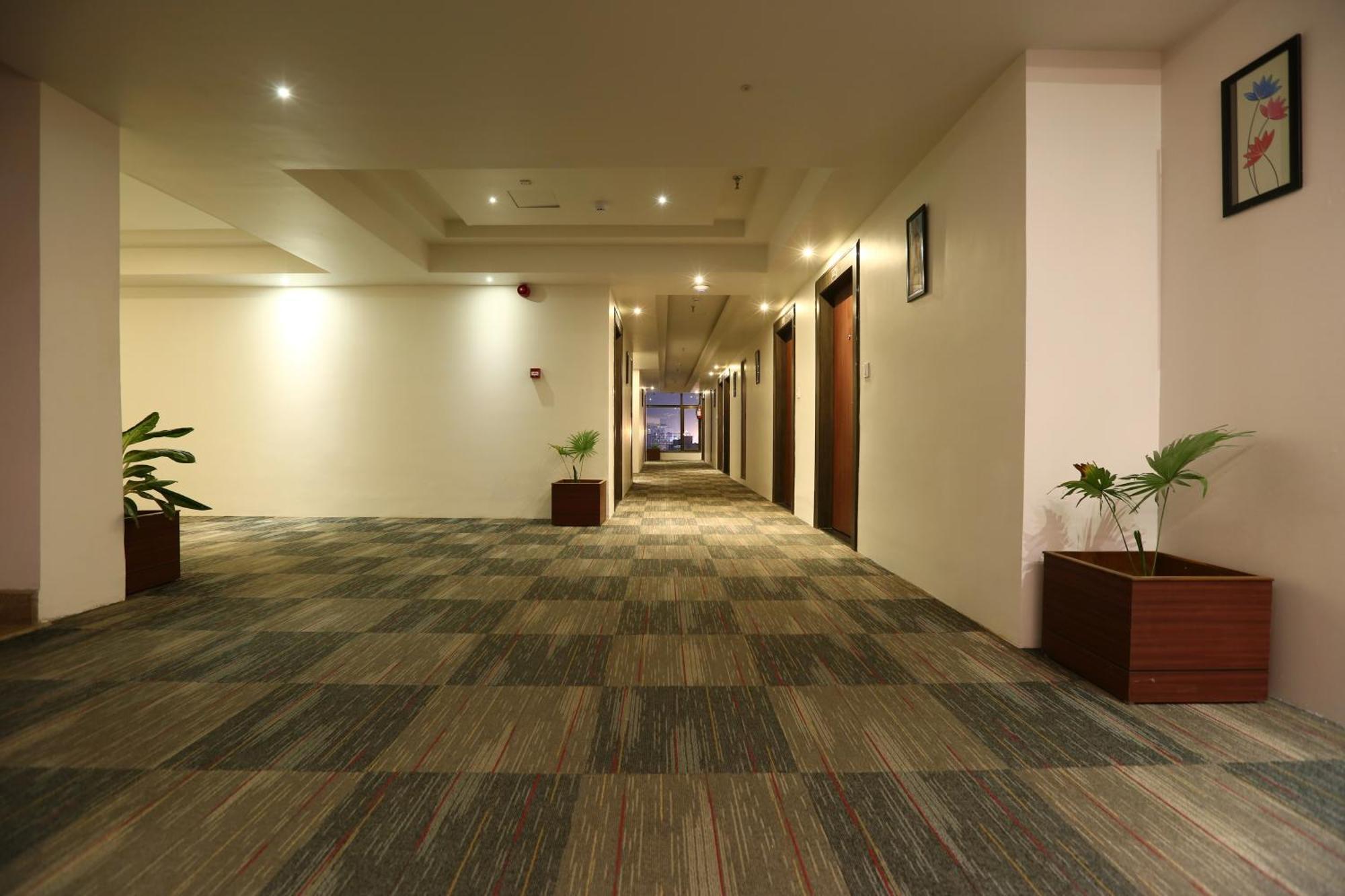 Cardinal Express Oxmo Igi Airport Delhi New Delhi