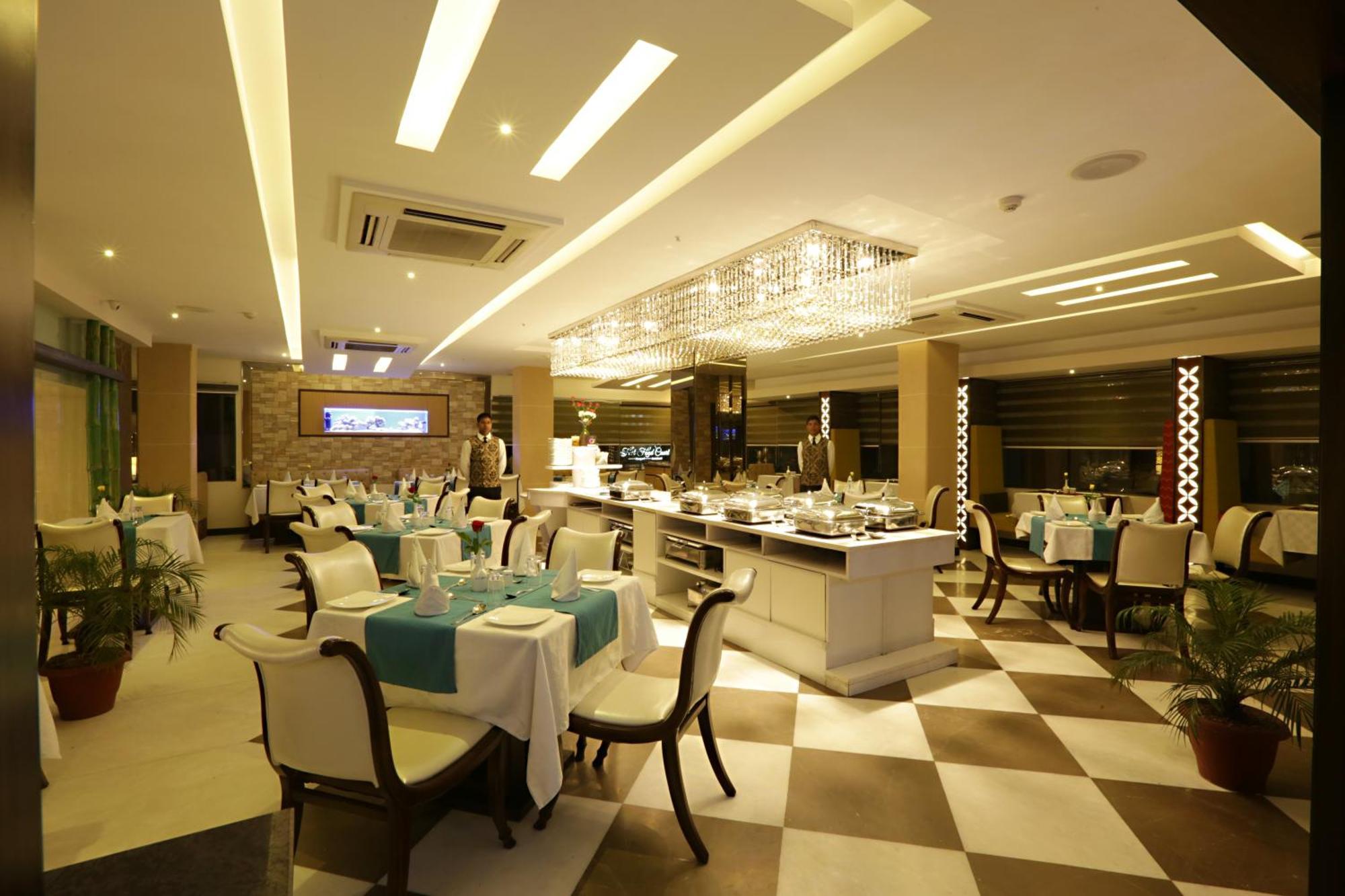 Cardinal Express Oxmo Igi Airport Delhi Hotel New Delhi