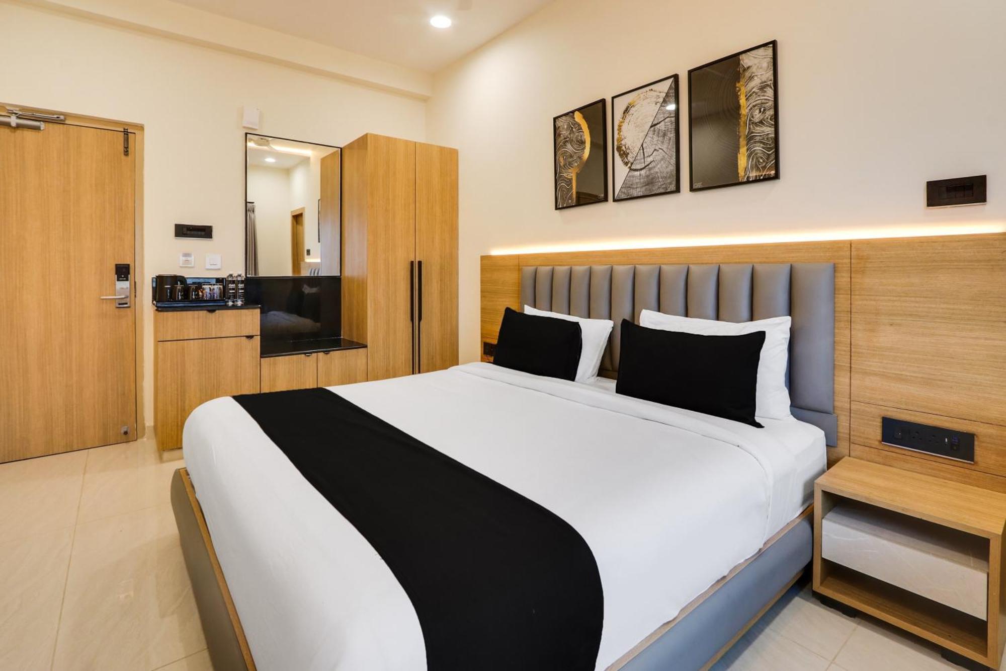El De Empire Near Delhi Airport 4* New Delhi