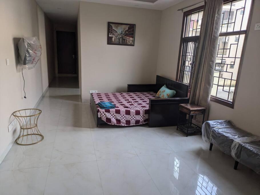 Apartment Independent Furnished In Saket *