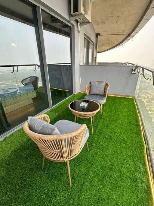 Cityscape Heights On 36th Floor Apartment New Delhi