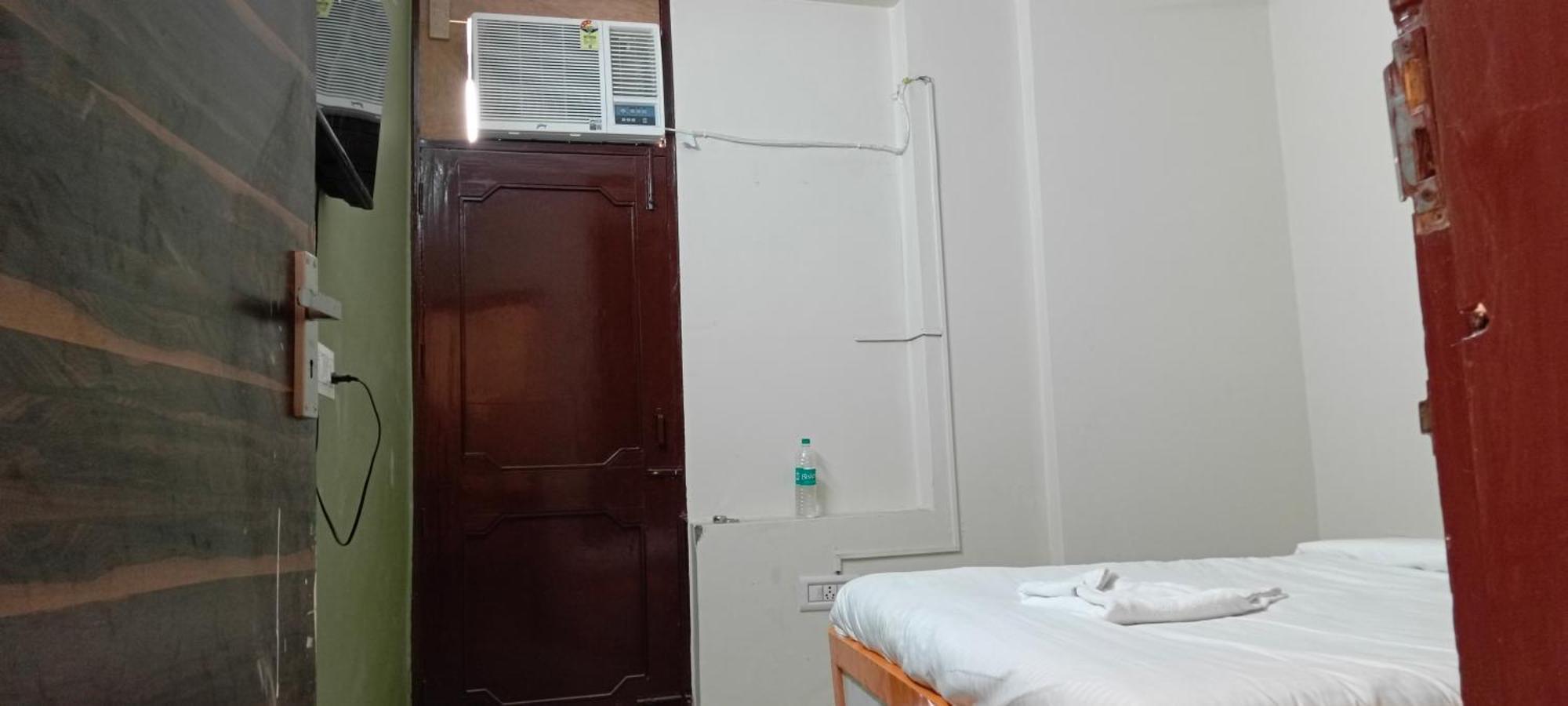 Hotel S Franso New Delhi