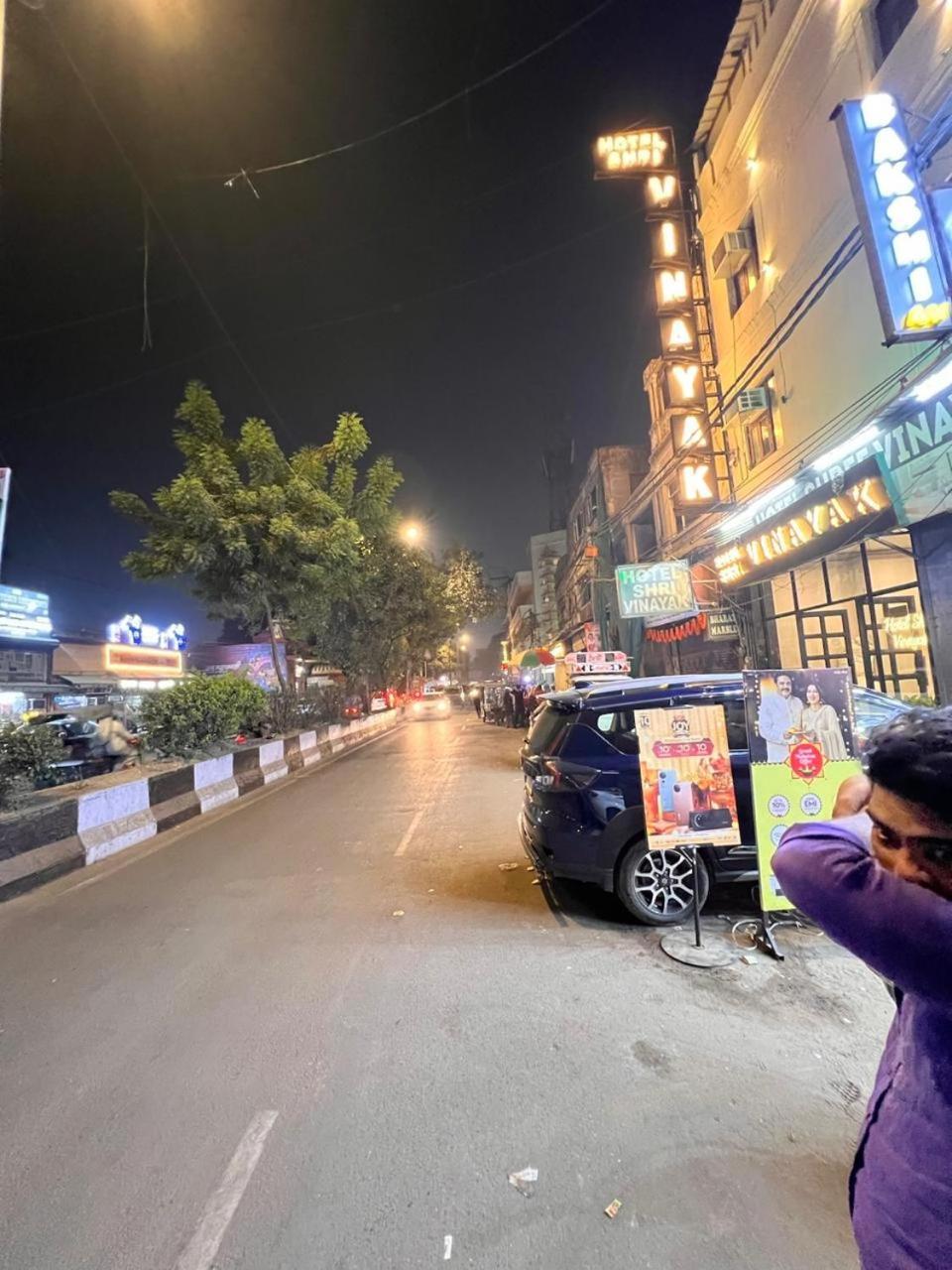 Hotel Shri Vinayak In Centre At Railway Station-by Rcg