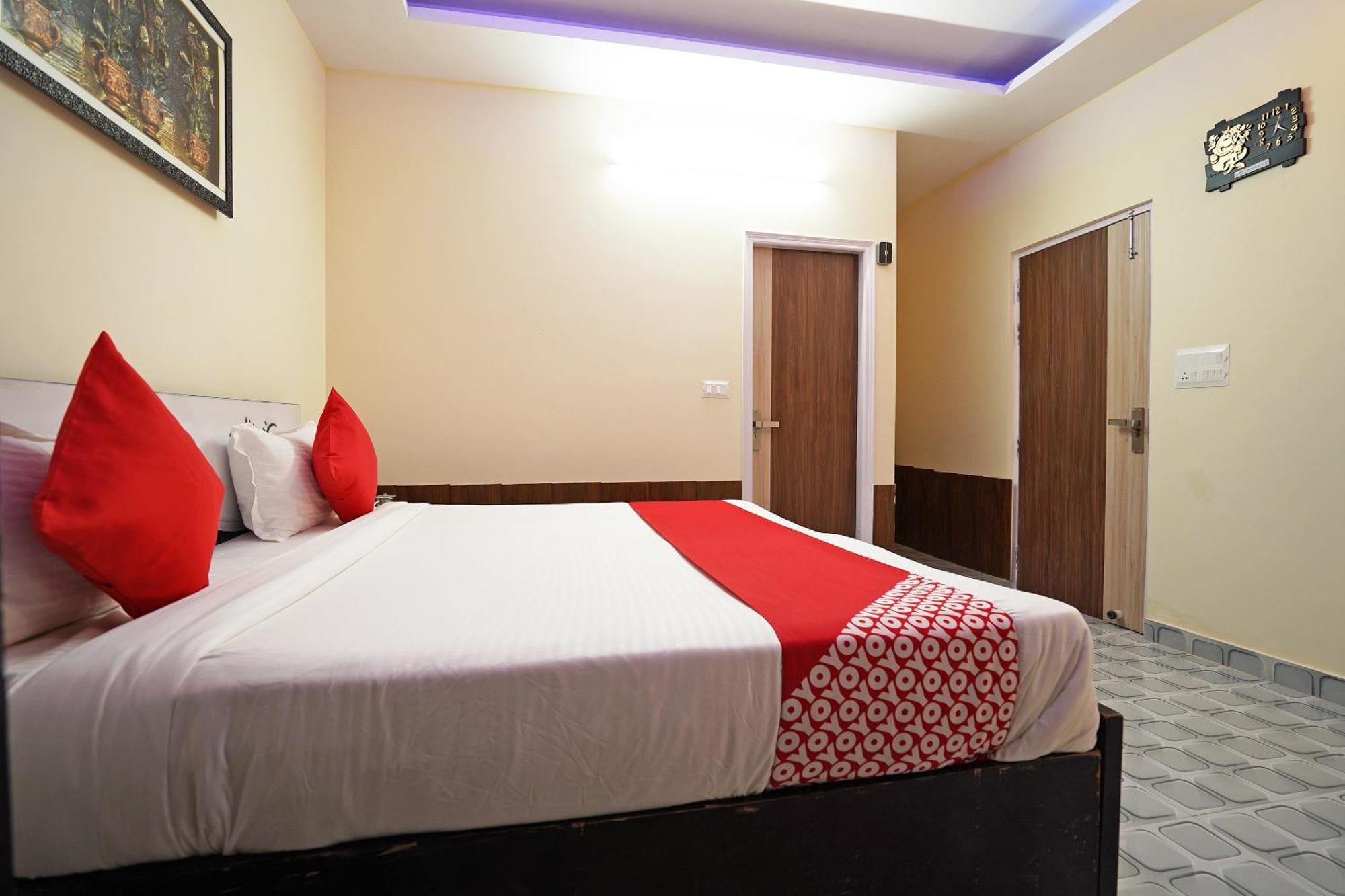 O One One Residency 3*