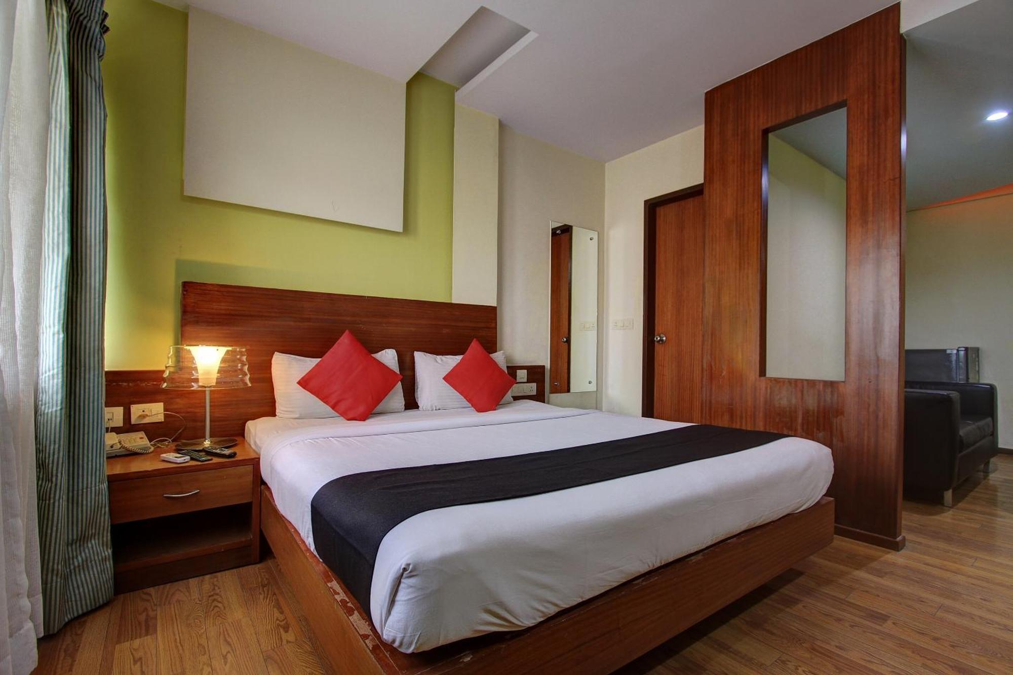 Hotel Townhouse Jp Residency Near Delhi Airport 4*