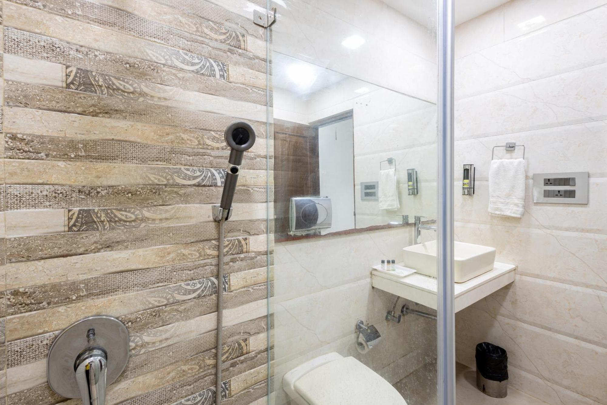Panickers Residency - Ajmal Khan Market Near Karol Bagh Metro Hotel Delhi (National Capital Territory of India)