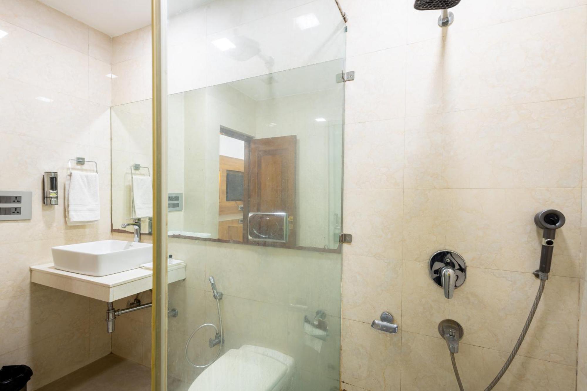 Hotel Panickers Residency - Ajmal Khan Market Near Karol Bagh Metro