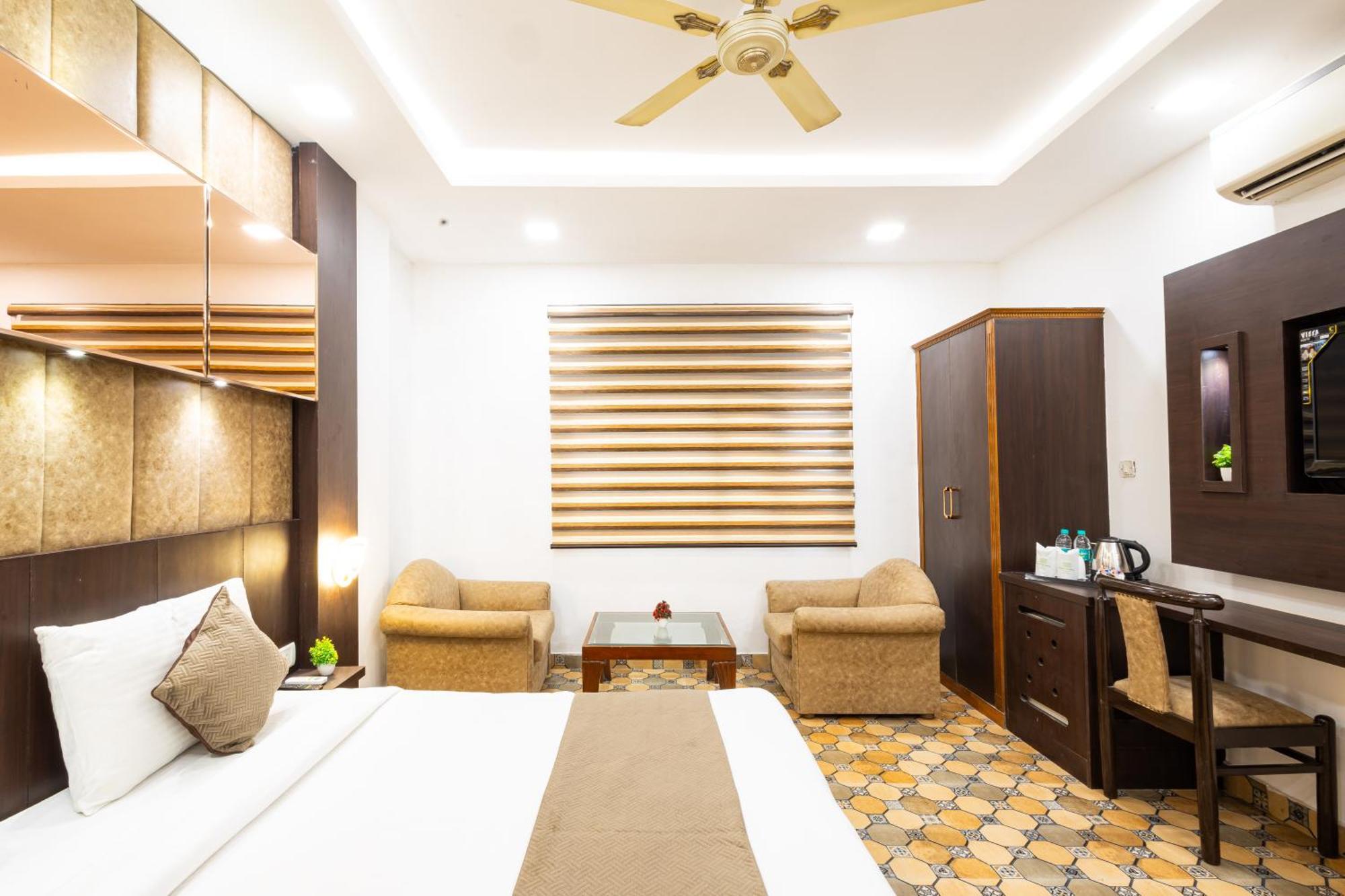 Panickers Residency - Ajmal Khan Market Near Karol Bagh Metro 3* Delhi (National Capital Territory of India)