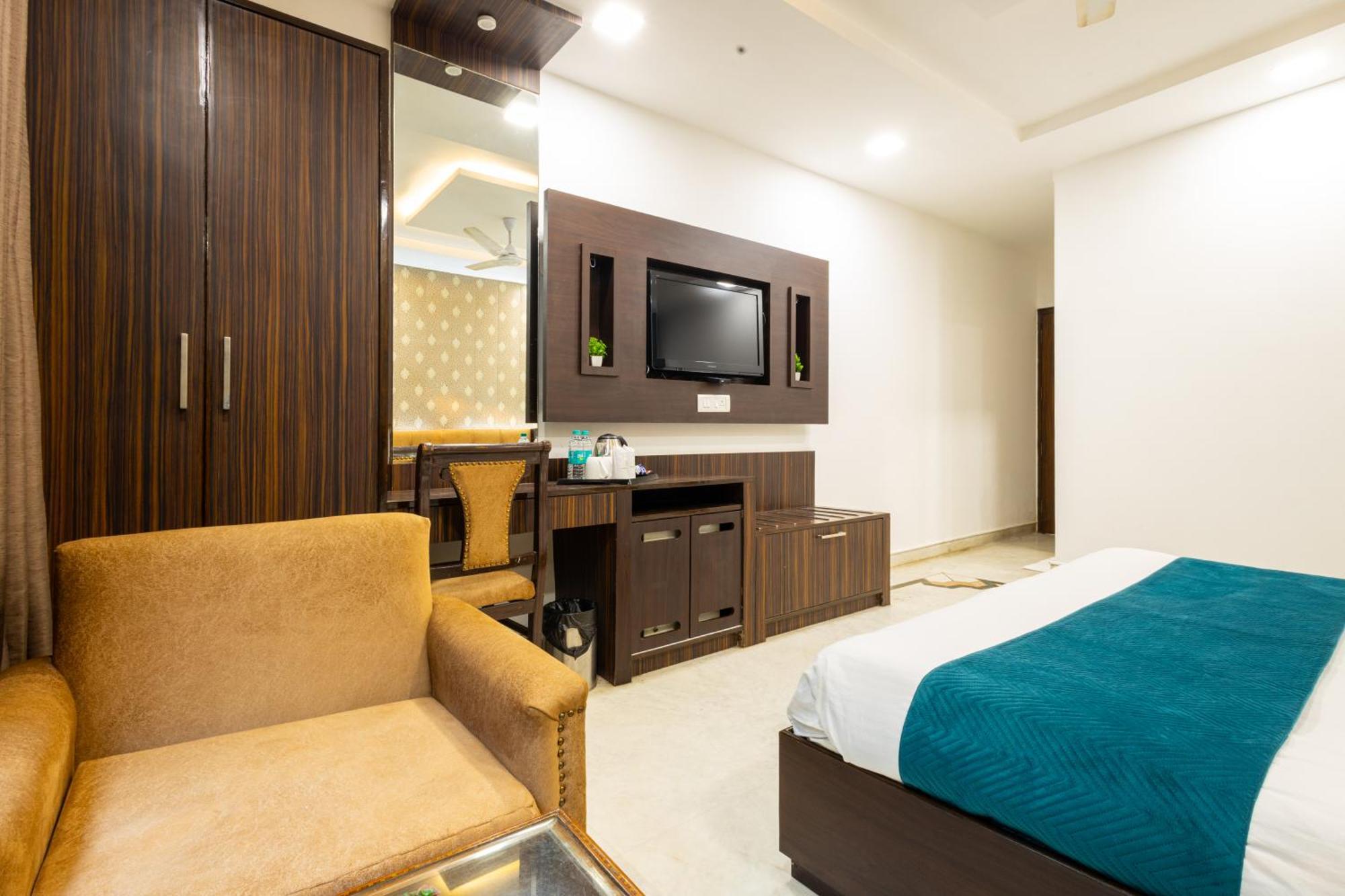 Hotel Panickers Residency - Ajmal Khan Market Near Karol Bagh Metro Delhi (National Capital Territory of India)