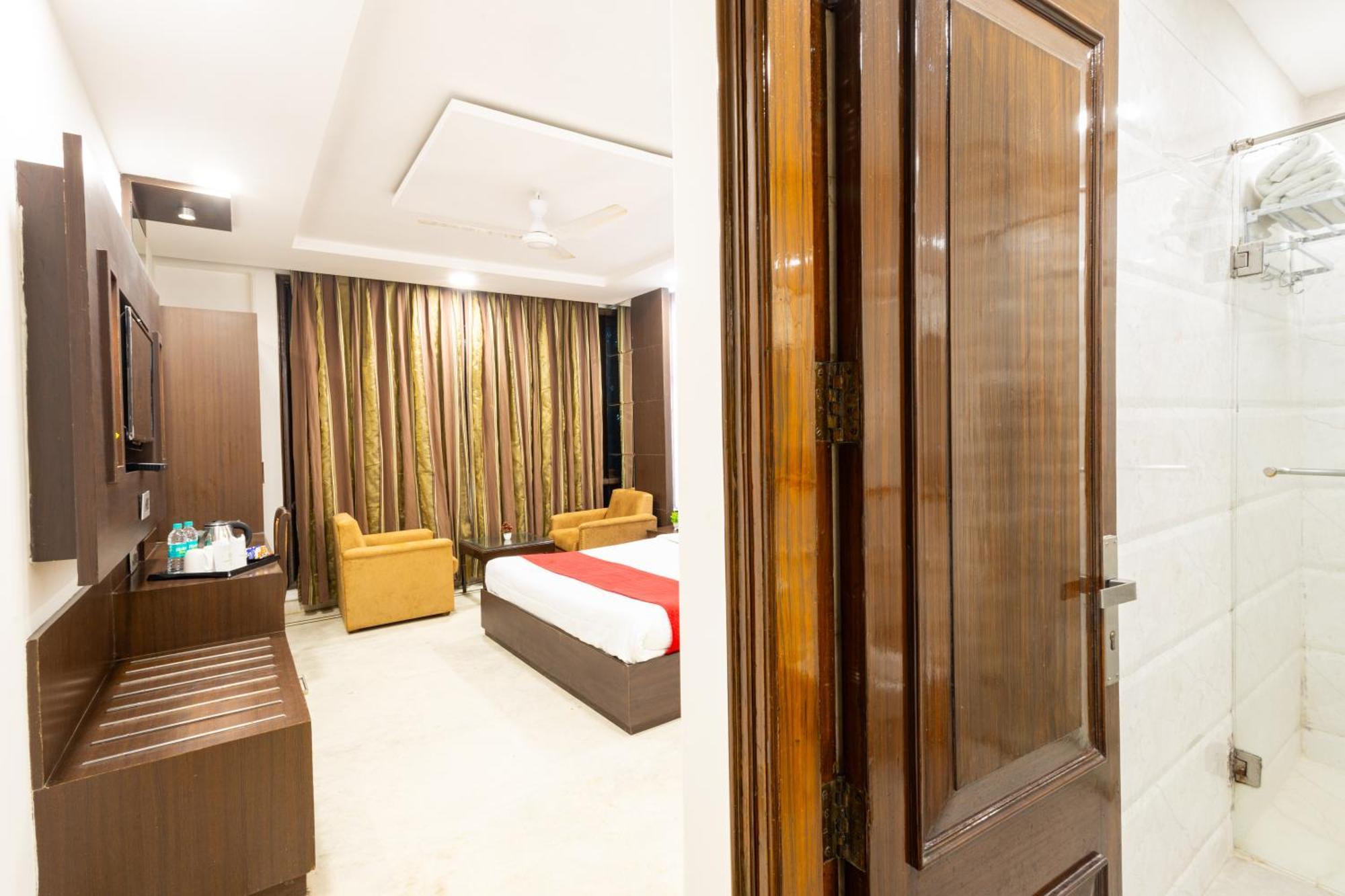Hotel Panickers Residency - Ajmal Khan Market Near Karol Bagh Metro