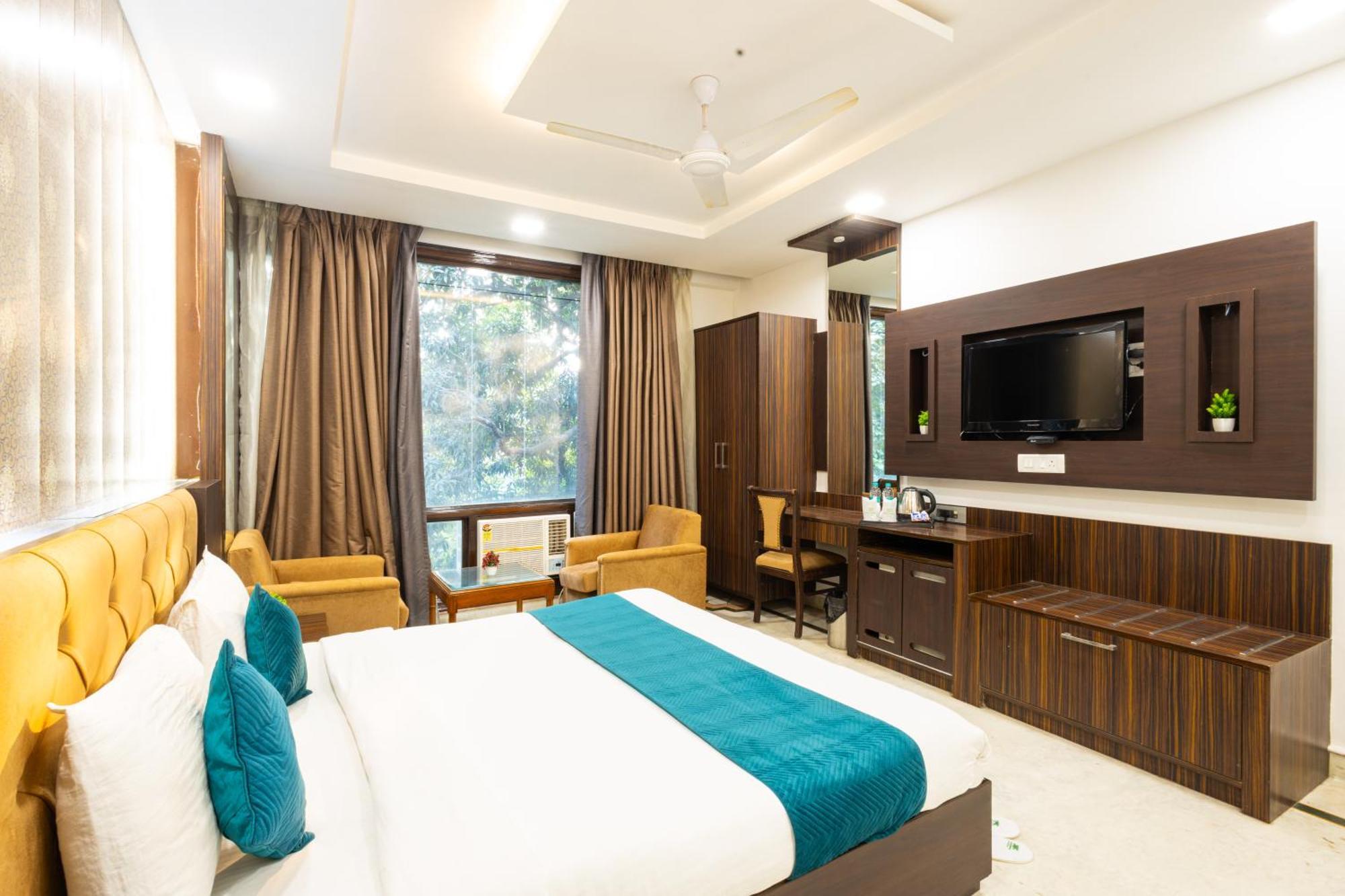 Panickers Residency - Ajmal Khan Market Near Karol Bagh Metro