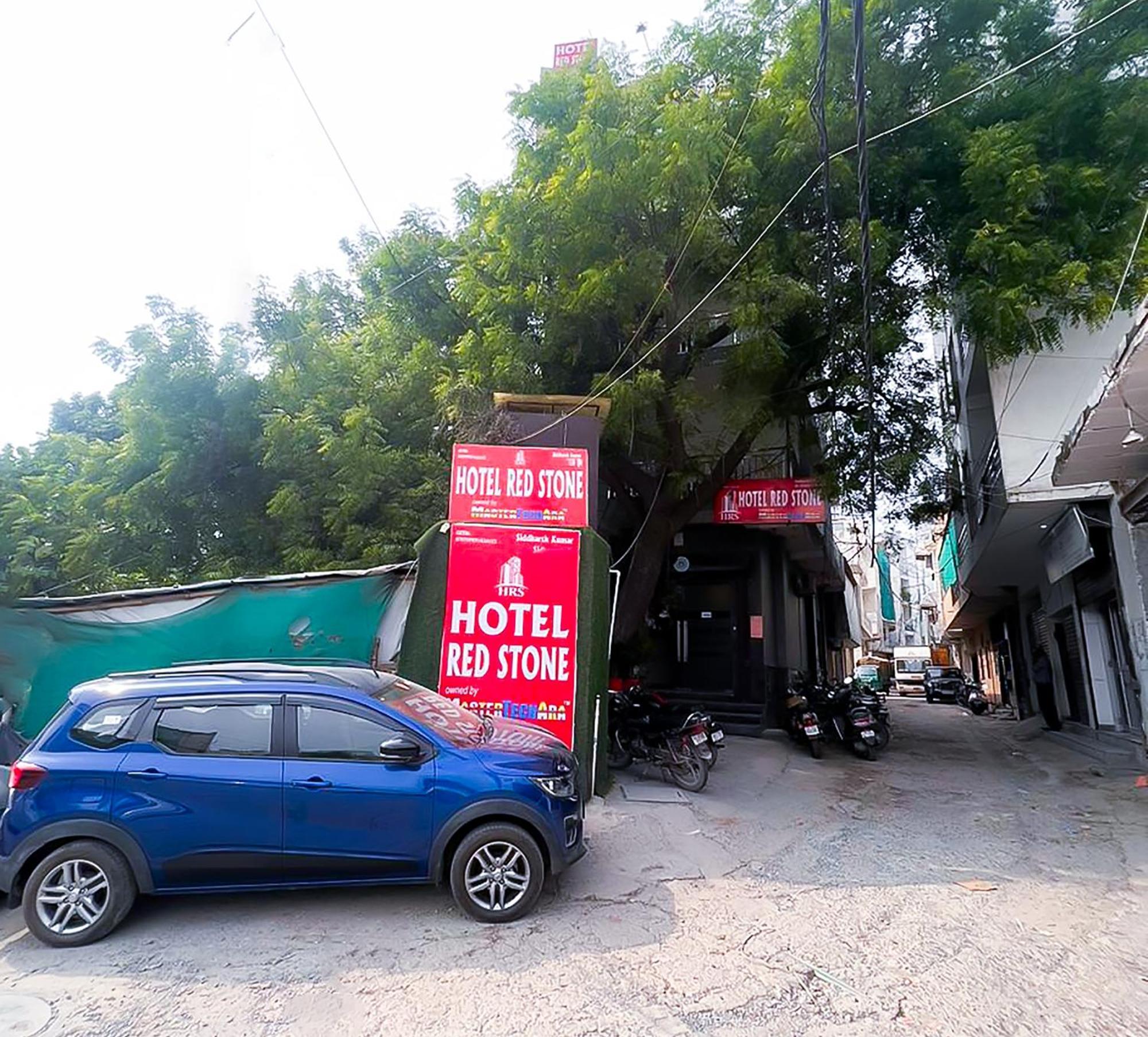 Bed & Breakfast Red Stone Near Igi Airport