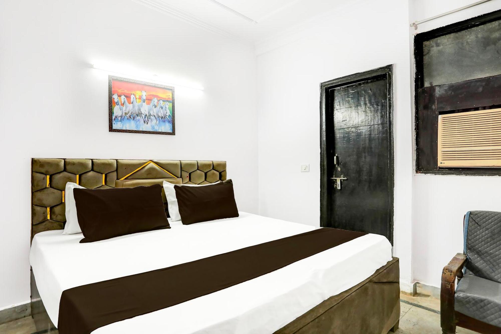 Hotel Malviya Inn - Begampur Bed & Breakfast