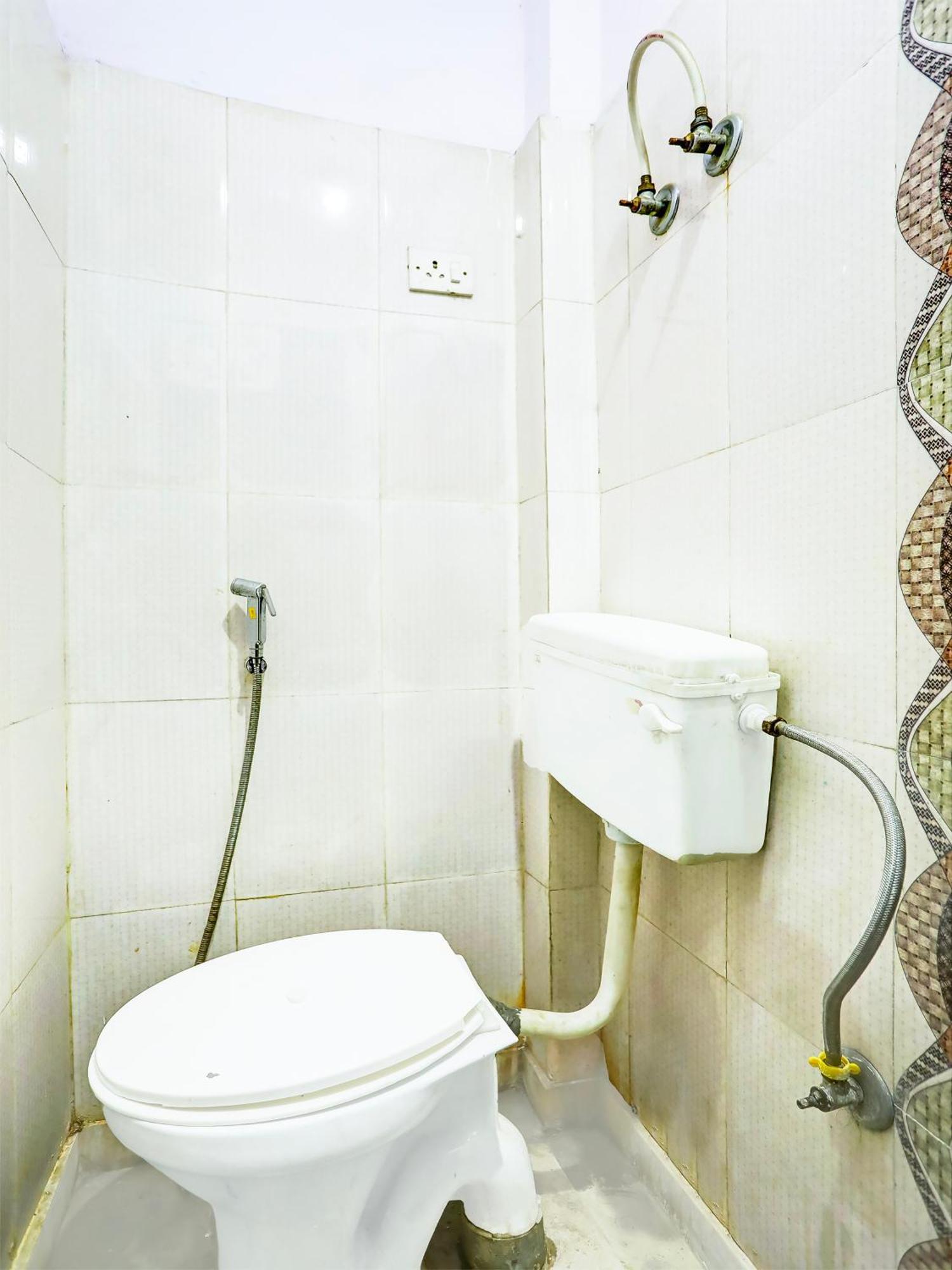 Hotel Malviya Inn - Begampur Bed & Breakfast