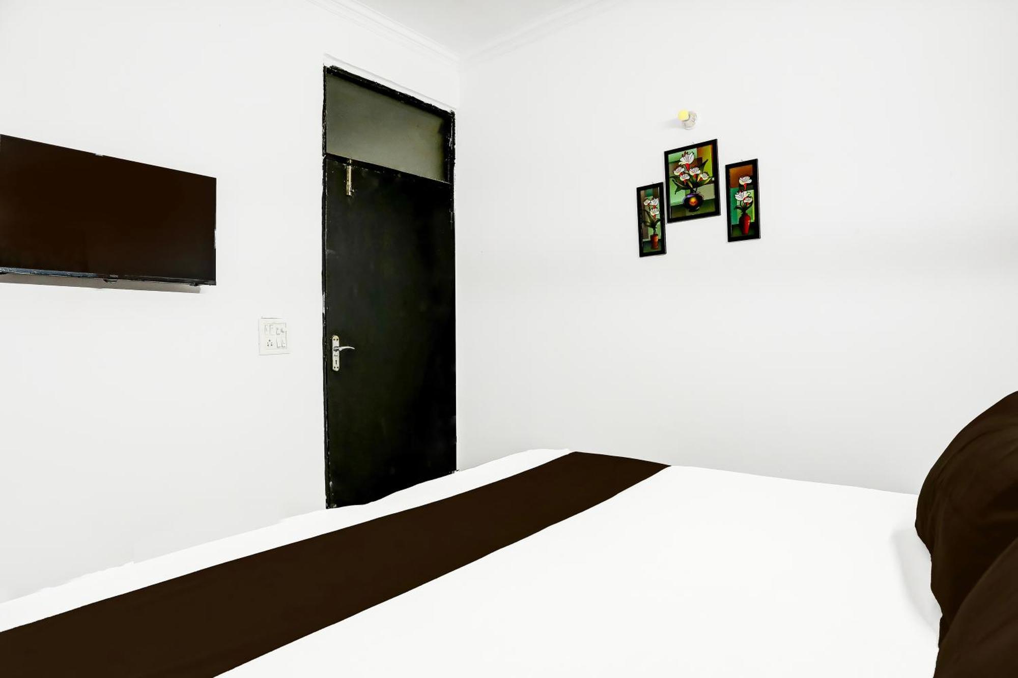 Hotel Malviya Inn - Begampur Bed & Breakfast *