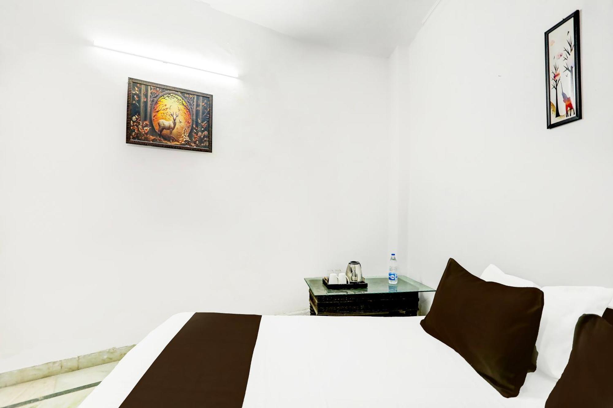 Bed & Breakfast Hotel Malviya Inn - Begampur New Delhi