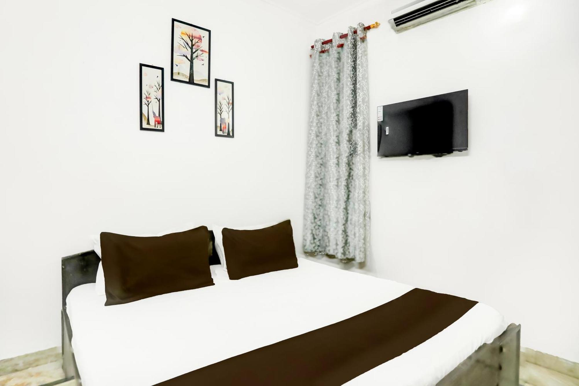 Hotel Malviya Inn - Begampur * New Delhi