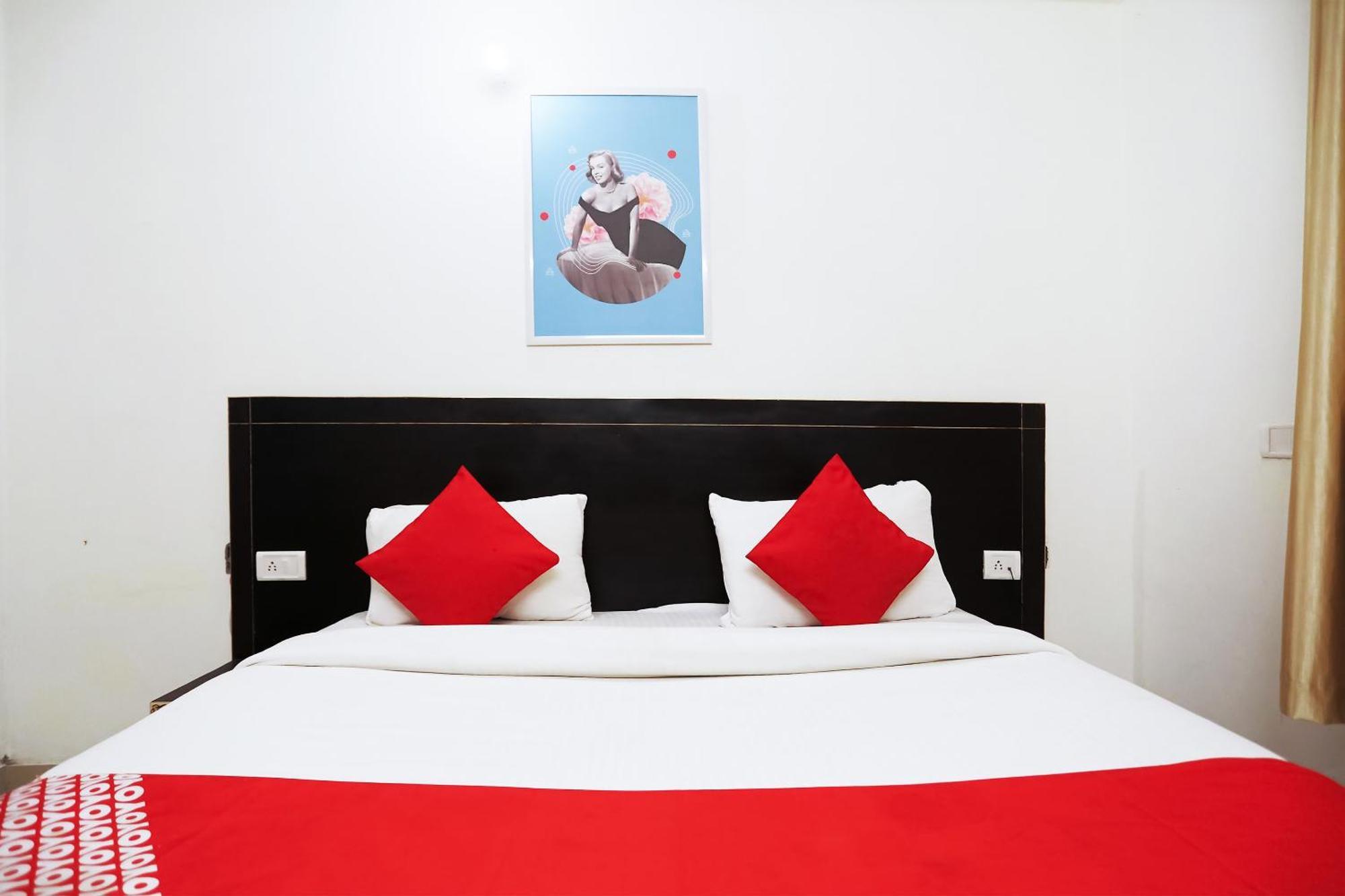 Hotel O Discovery Deluxe New Delhi