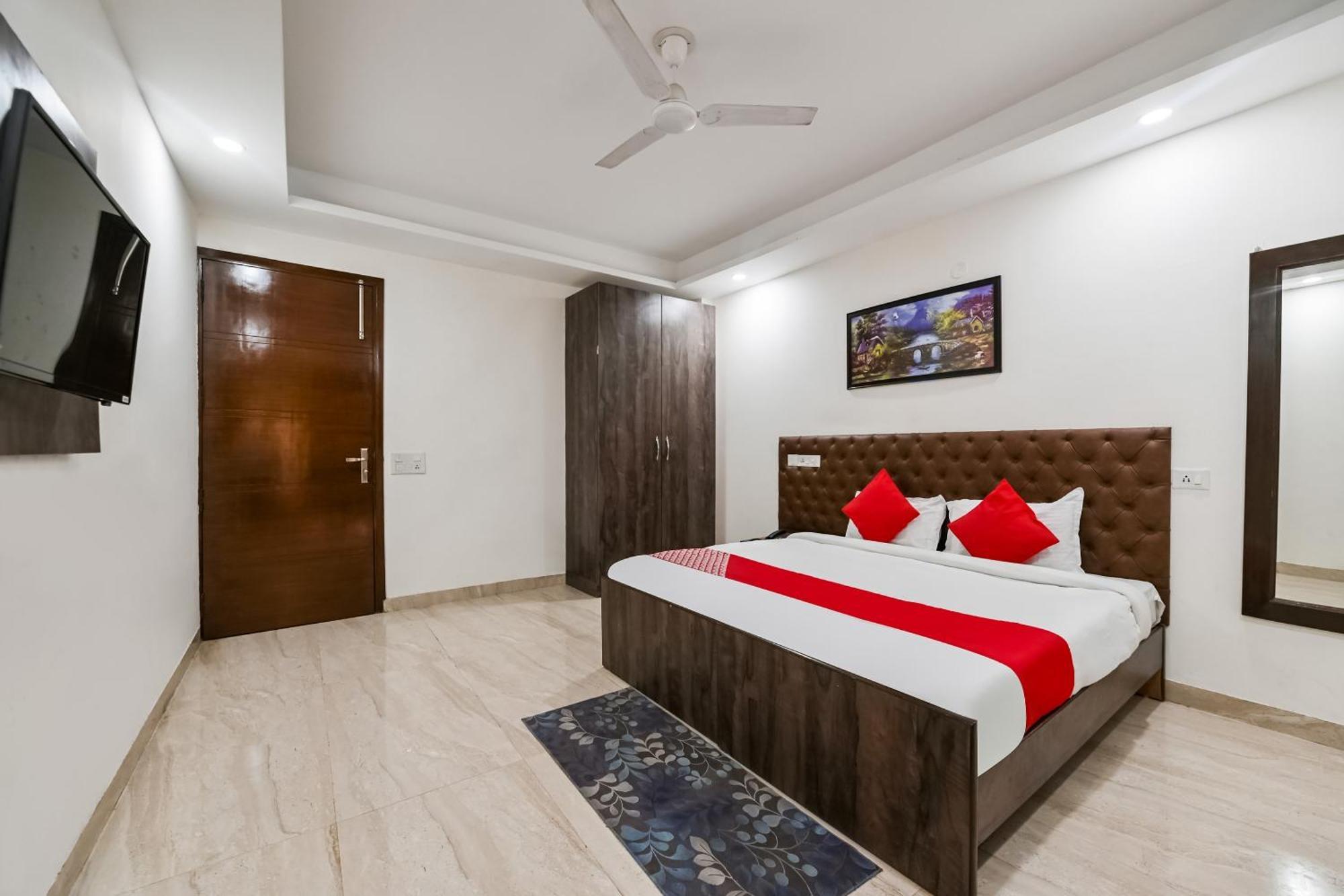 O Premium Chhatarpur 3* Nova Deli
