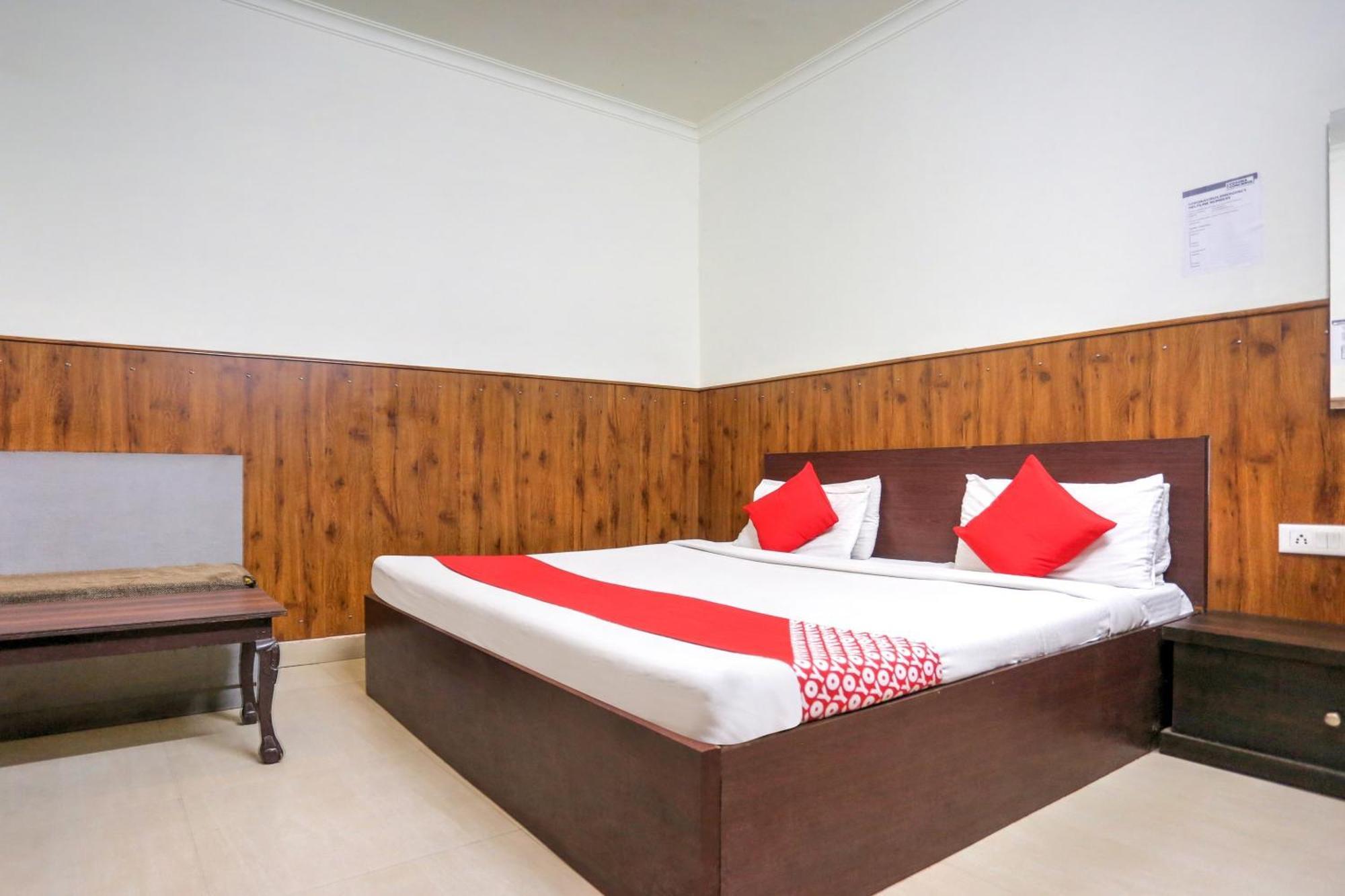 Hotel O Shri Sai 3*
