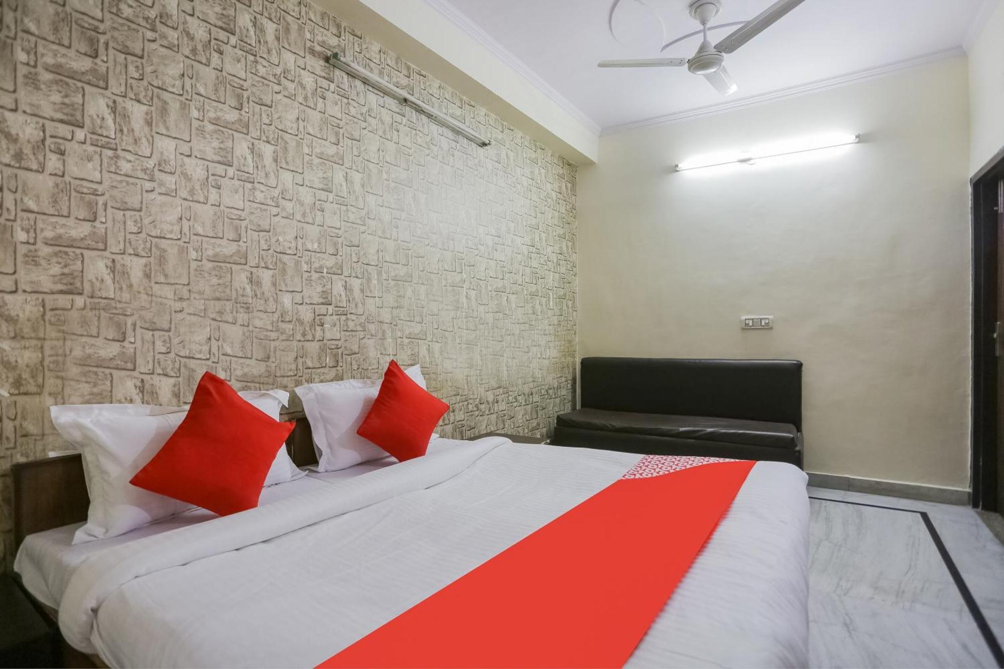Hotel O High 3*