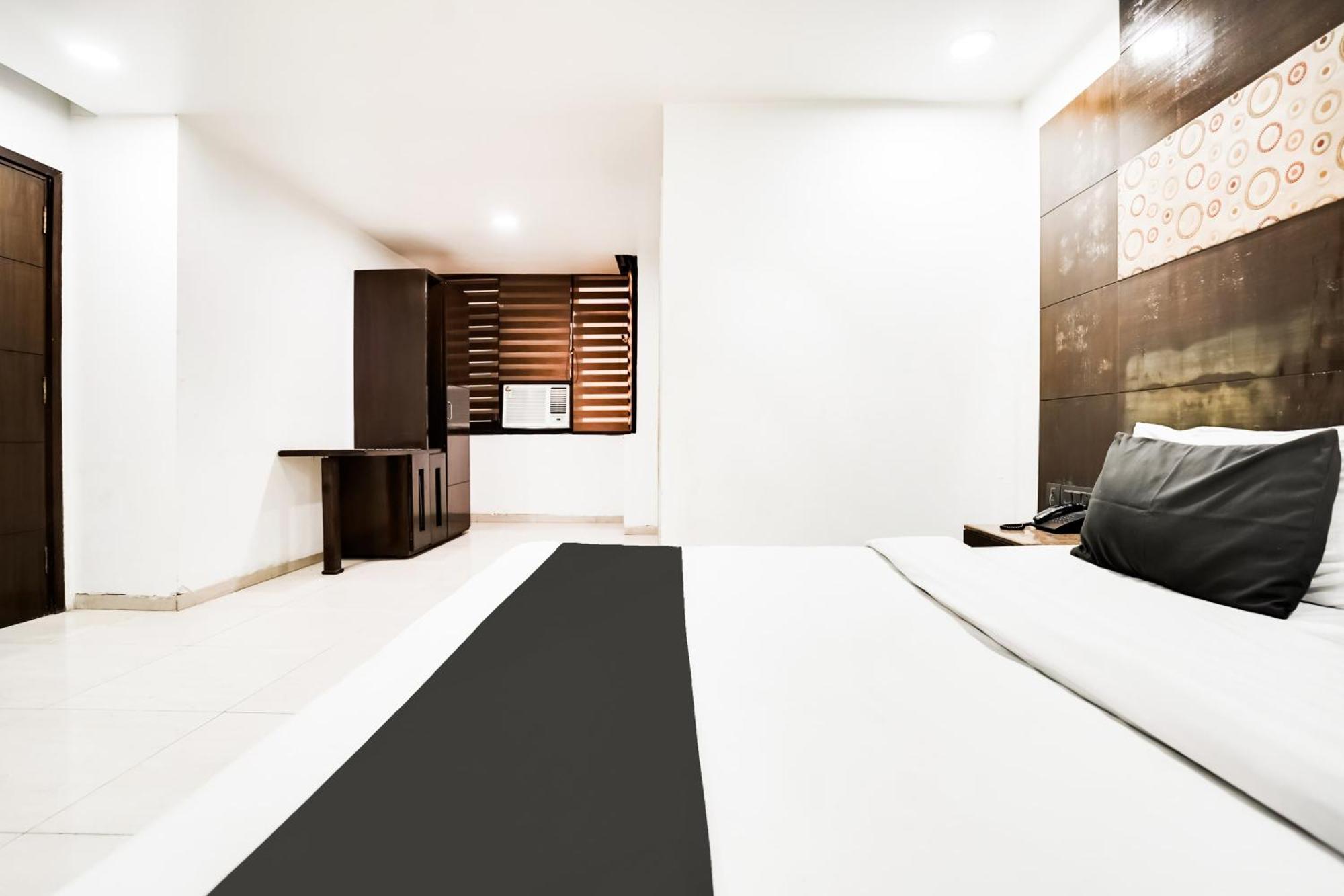 O Grand Peepal Hotel