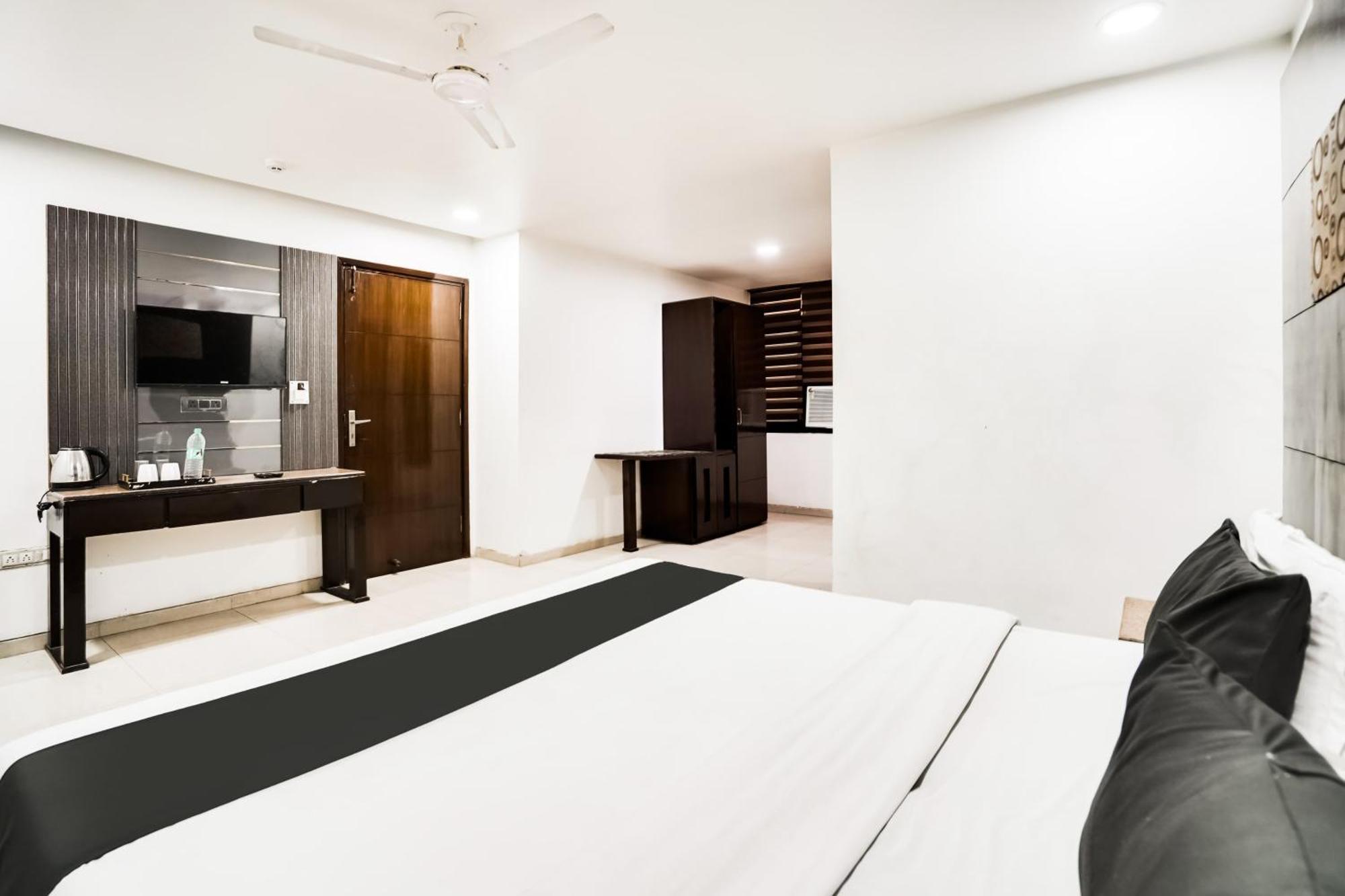 Hotel O Grand Peepal Delhi (National Capital Territory of India)