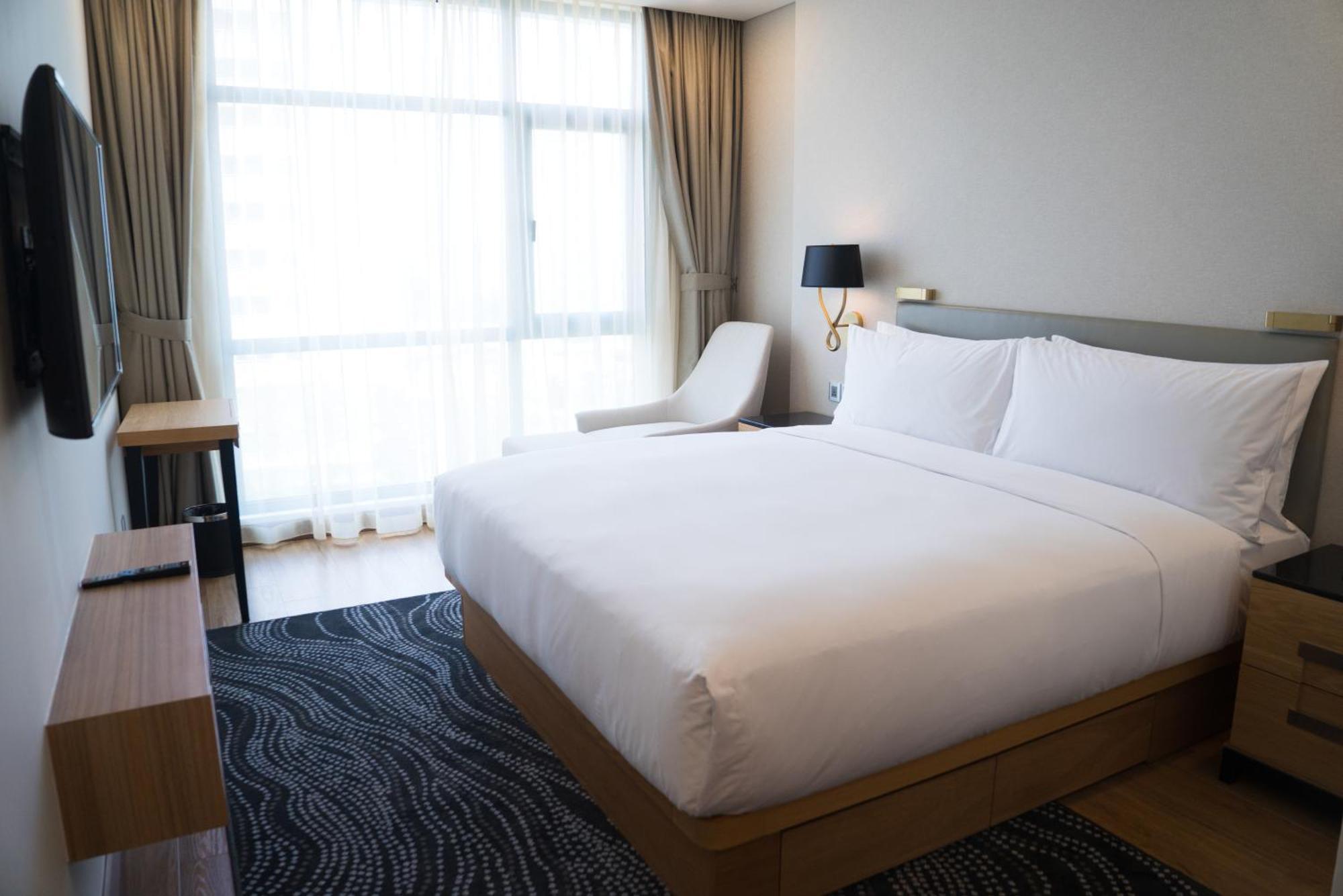 Hotel Deira Tark Nera Igi