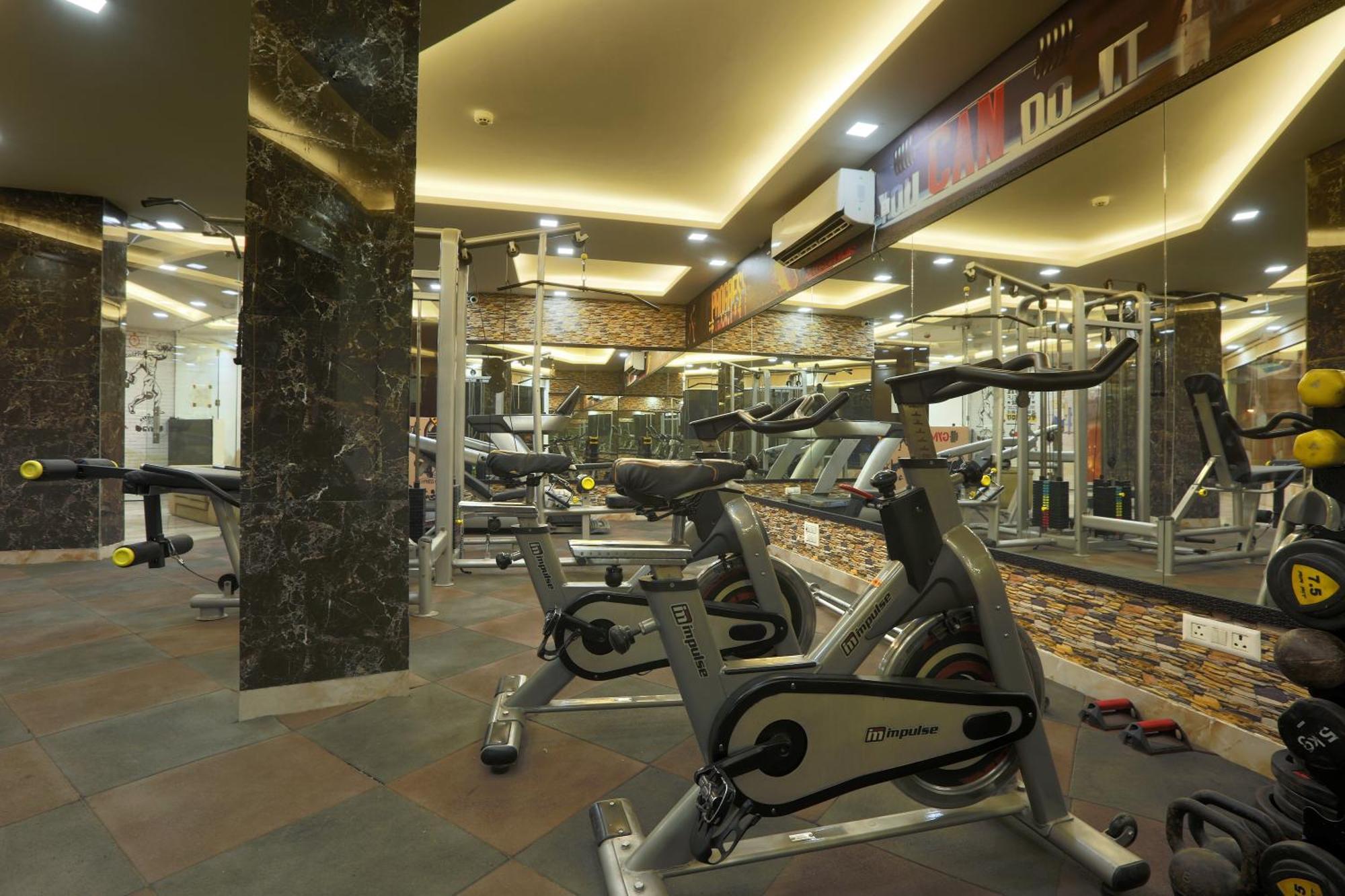 Oxmo Delhi Airport 4*