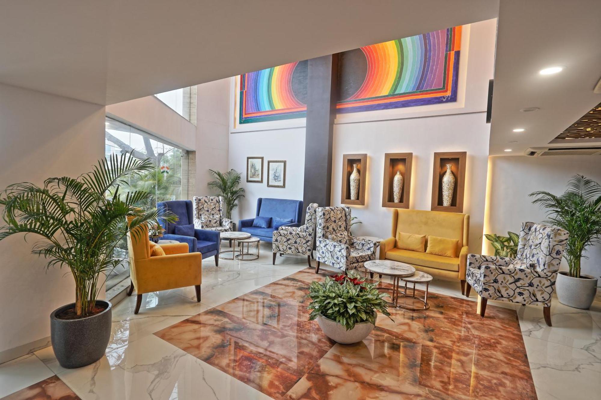 Hotel Oxmo Delhi Airport