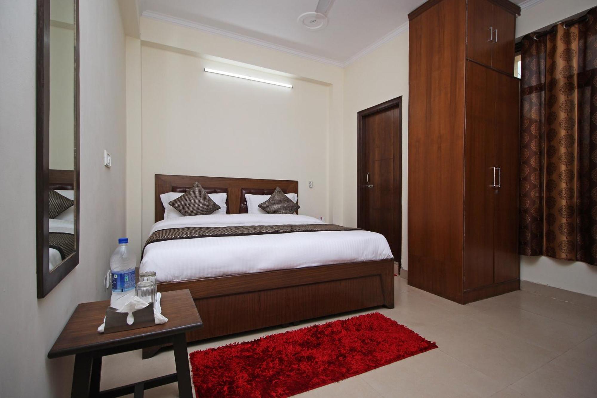 Hotel O Surya Palace 3*