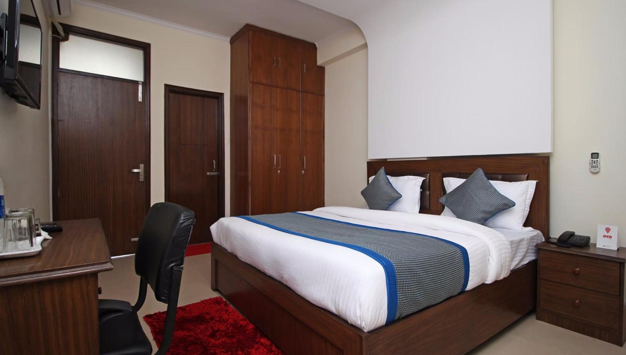Hotel O Surya Palace 3*