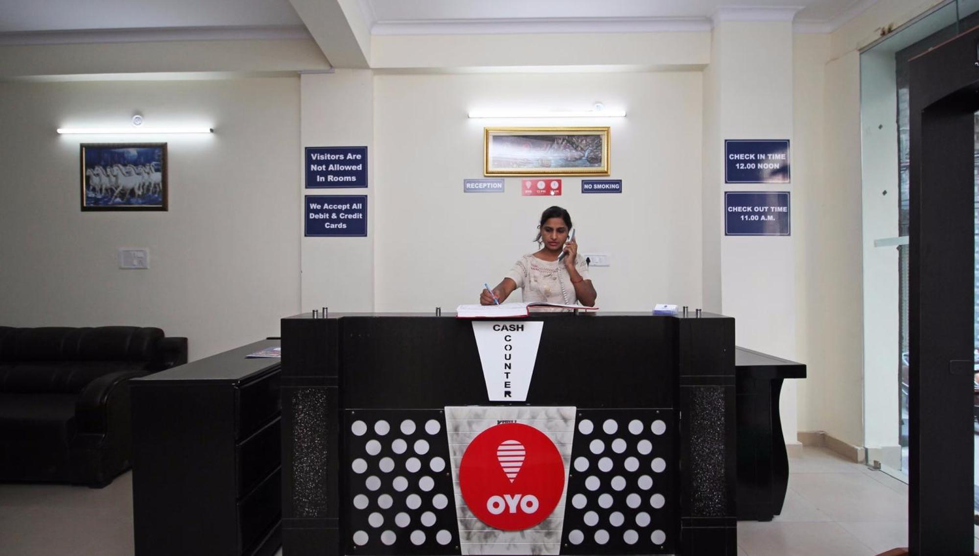 O Surya Palace 3* New Delhi