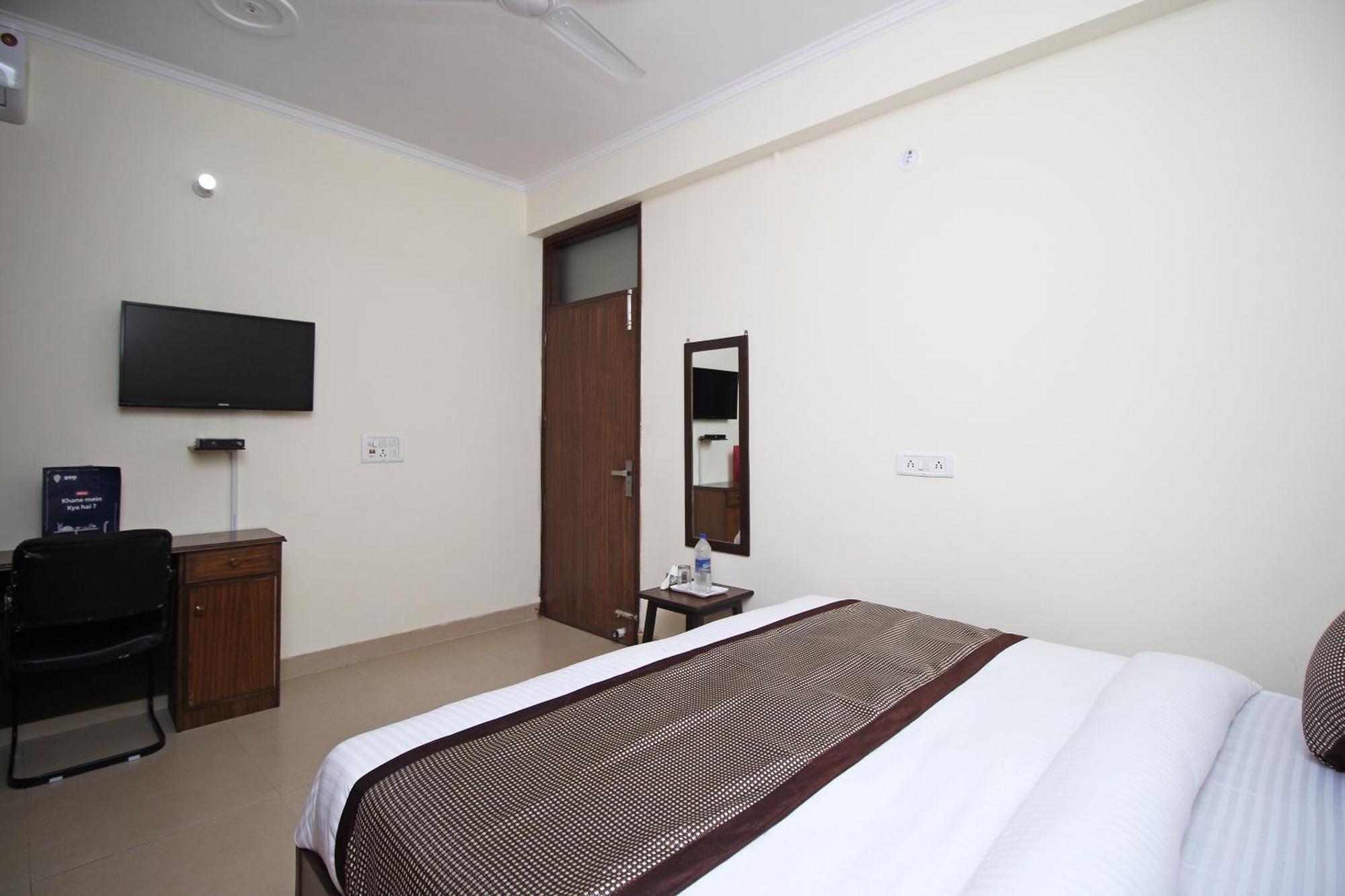 O Surya Palace Hotel 3*