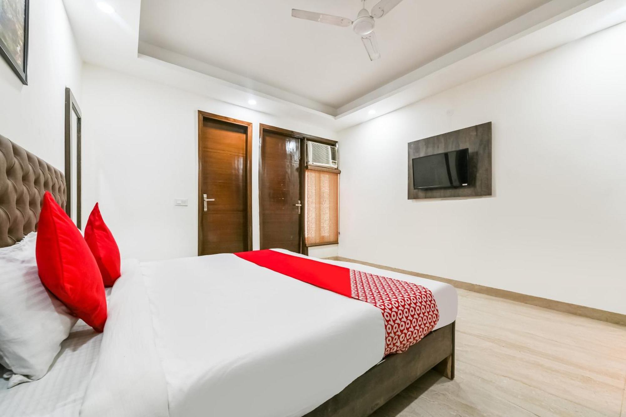 O Premium Chhatarpur 3* Nova Deli
