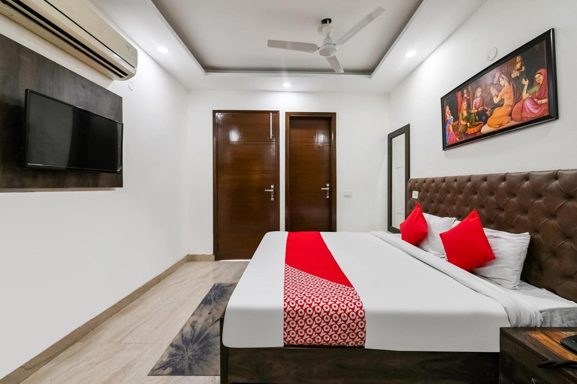 O Premium Chhatarpur Hotel 3*