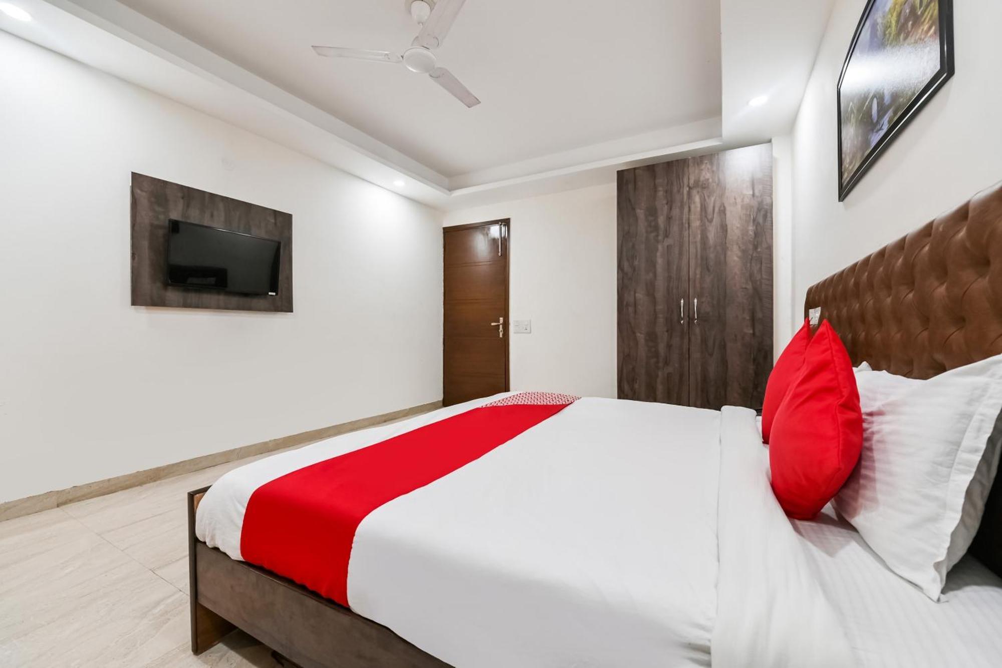 O Premium Chhatarpur 3* Nova Deli