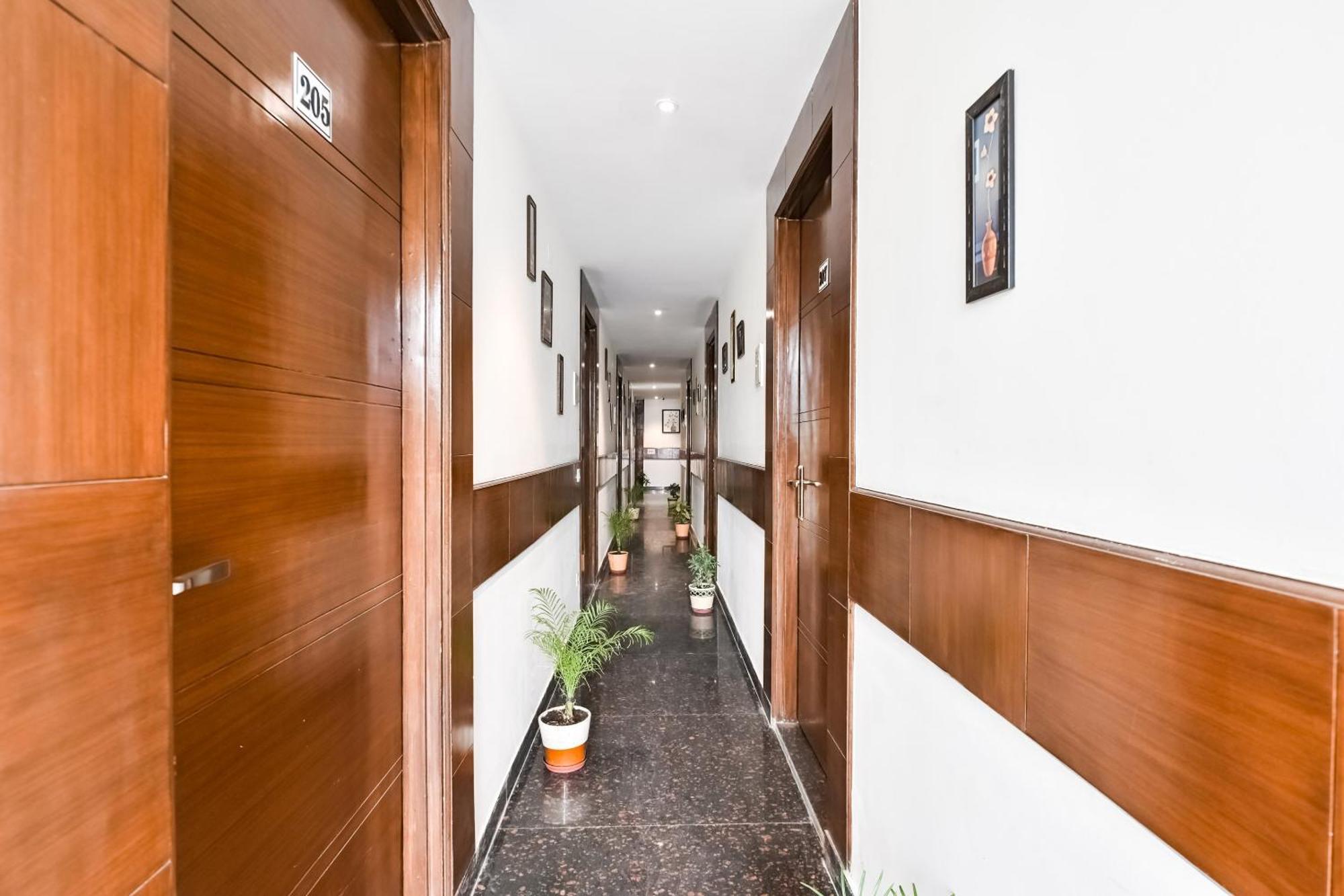 O Premium Chhatarpur Hotel