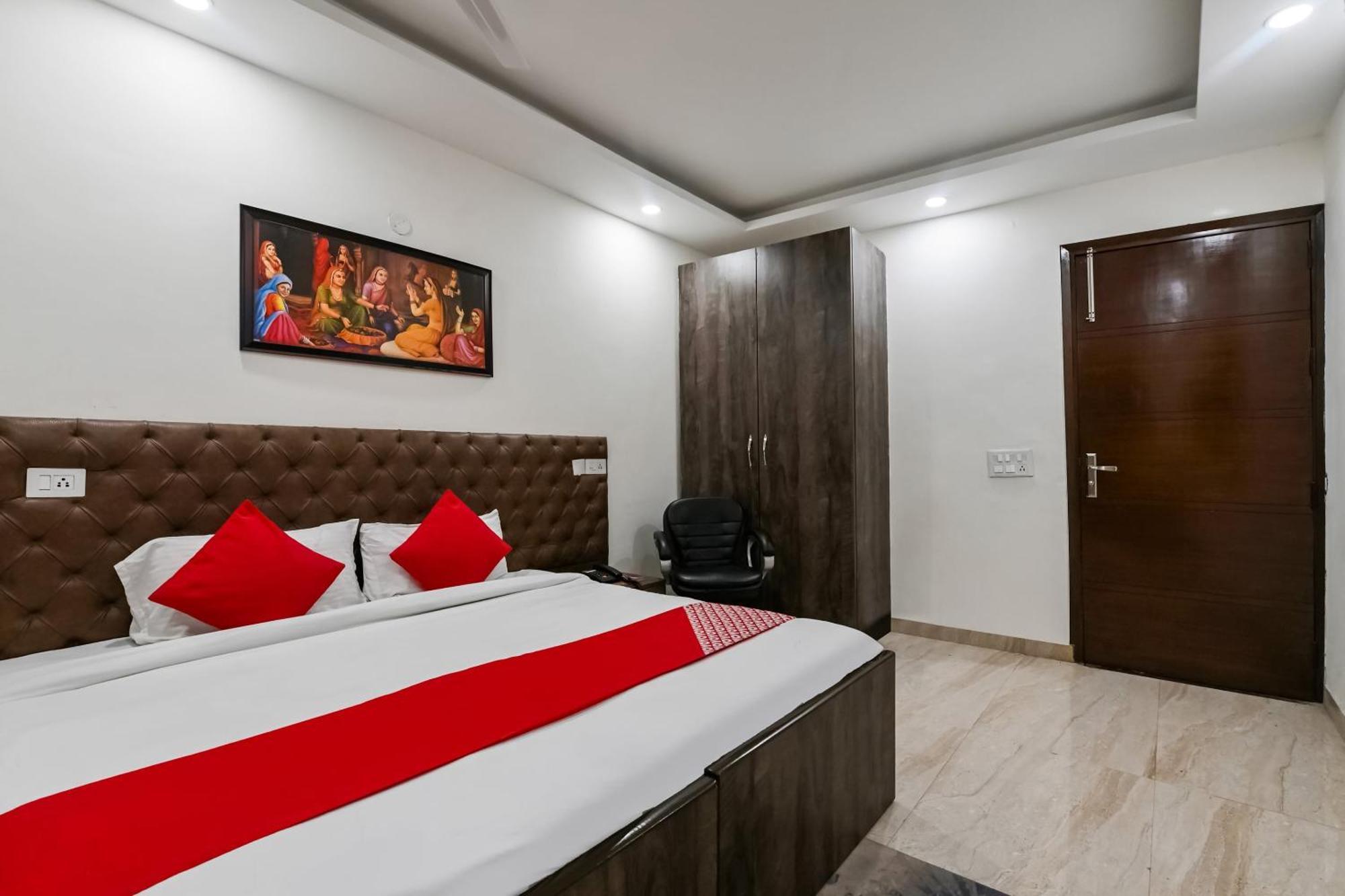O Premium Chhatarpur Hotel 3*