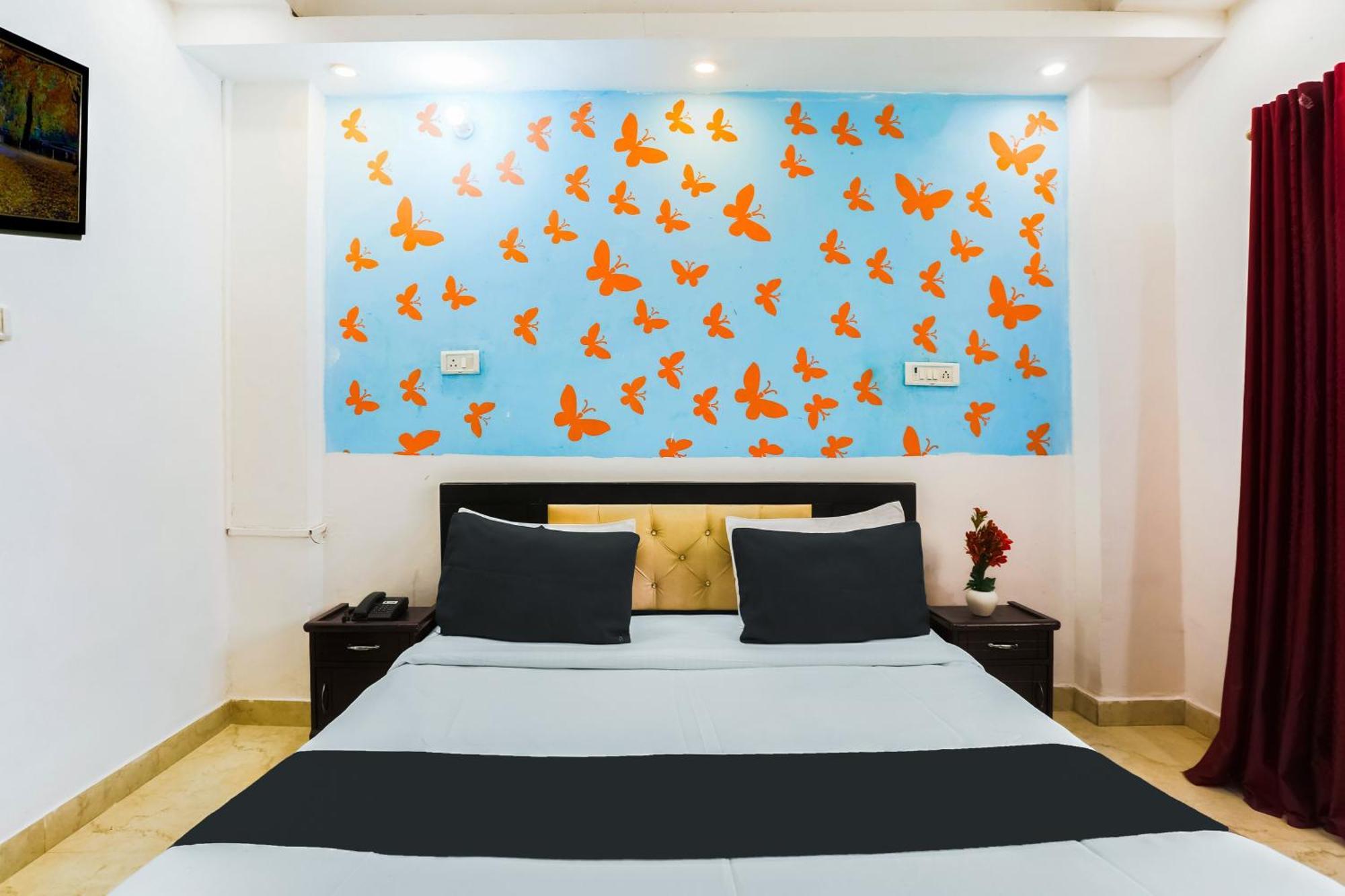 Hotel O Dwarka Sector 9 Formerly Silver Palace 4*