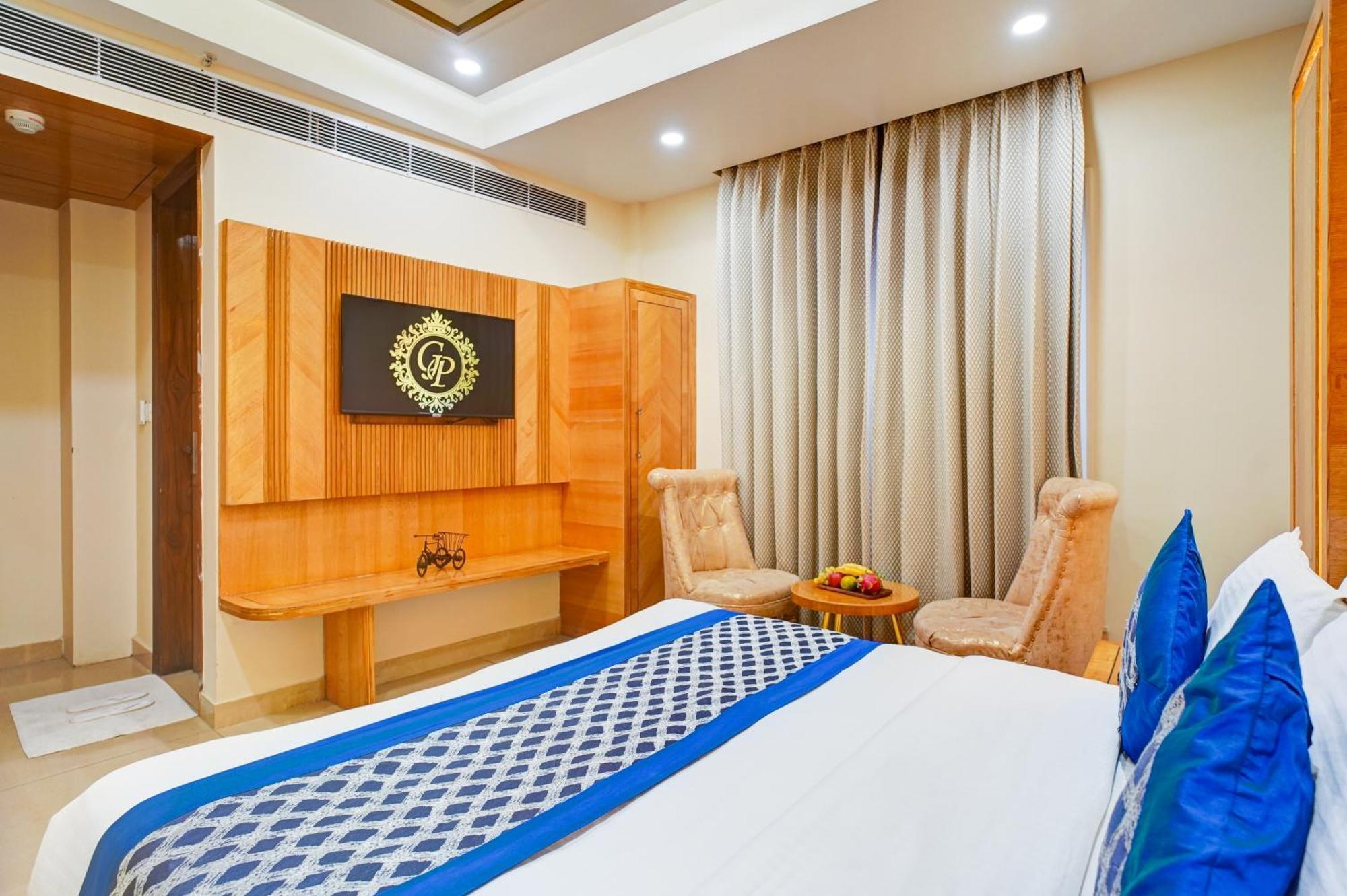 Gold Palace - 03 Mins Walk From Railway Station 3* New Delhi