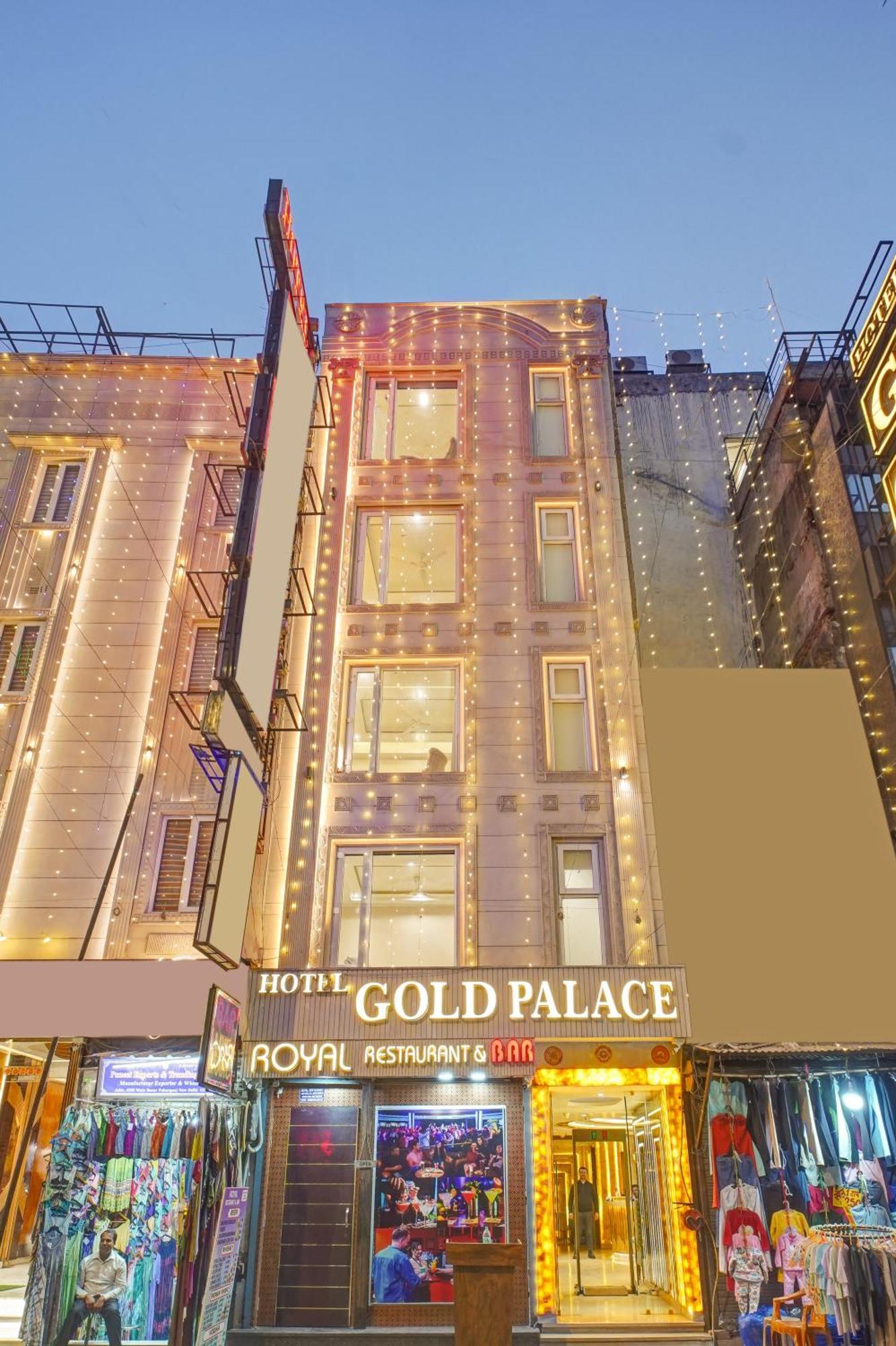 Gold Palace - 03 Mins Walk From Railway Station