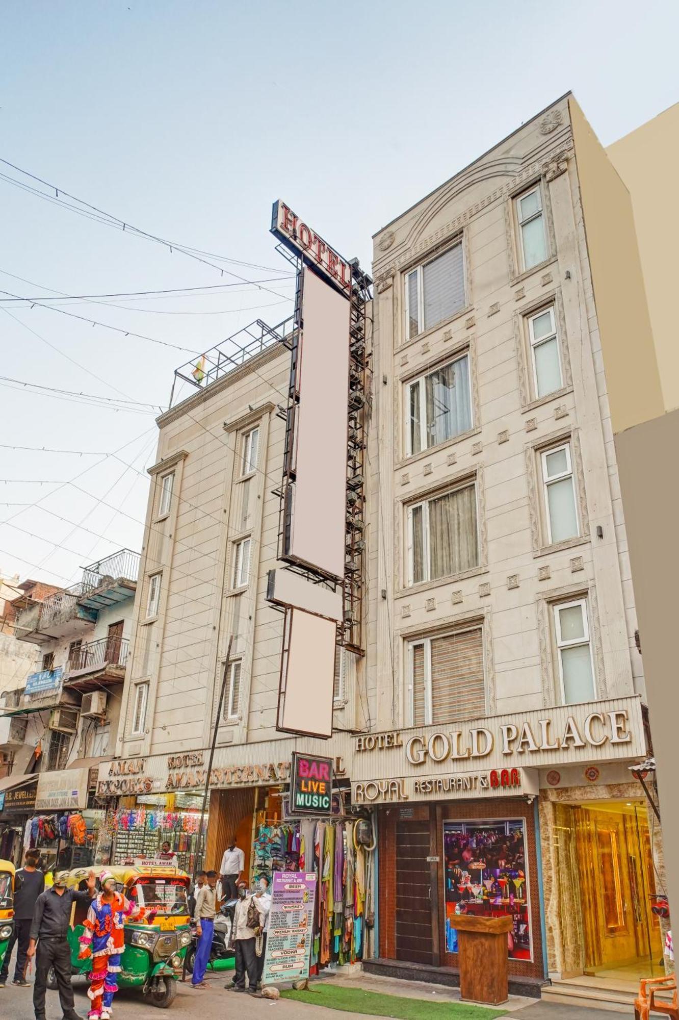 Guest house Gold Palace - 03 Mins Walk From Railway Station 3*