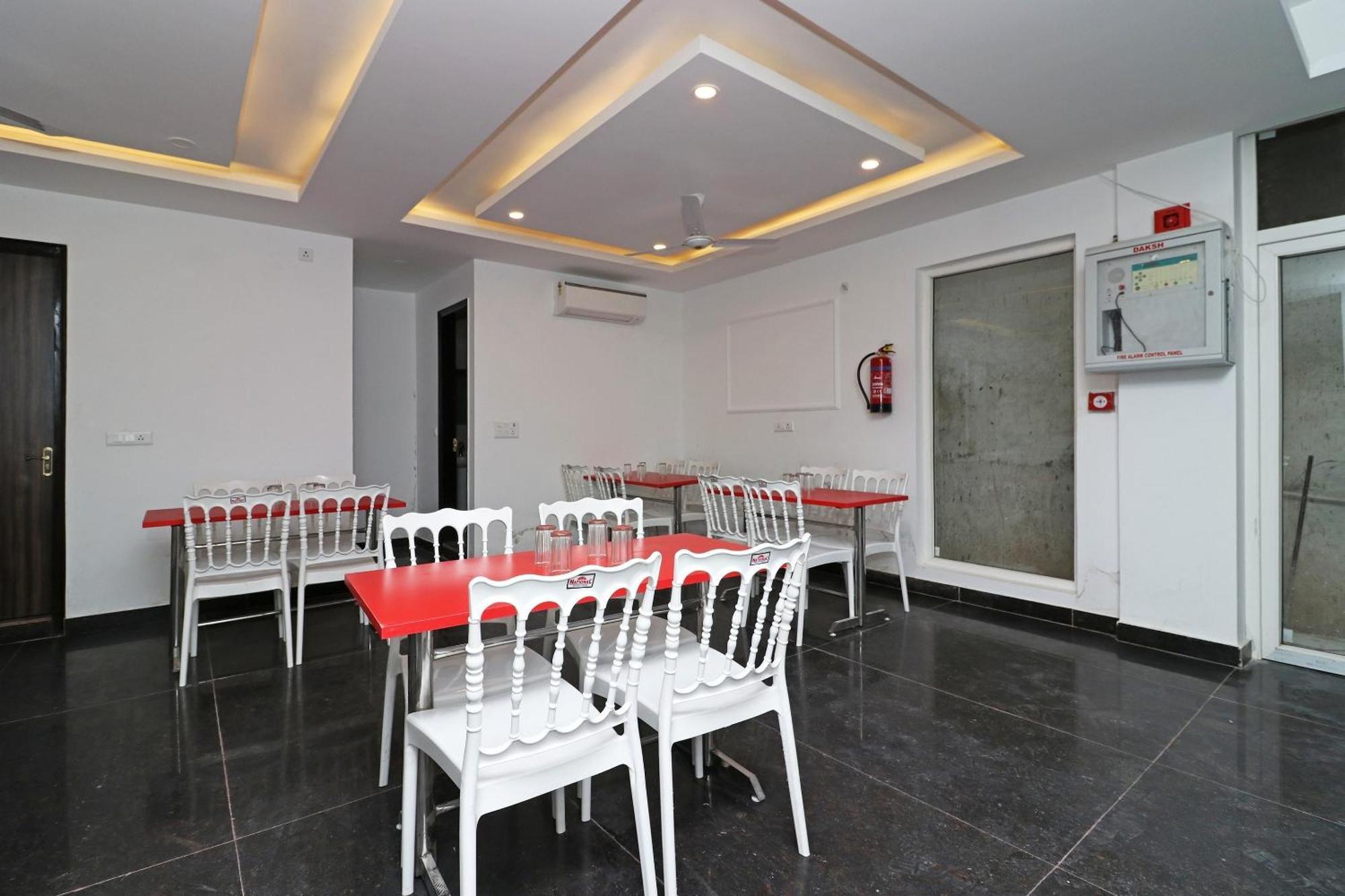Hotel O Aamara 3*